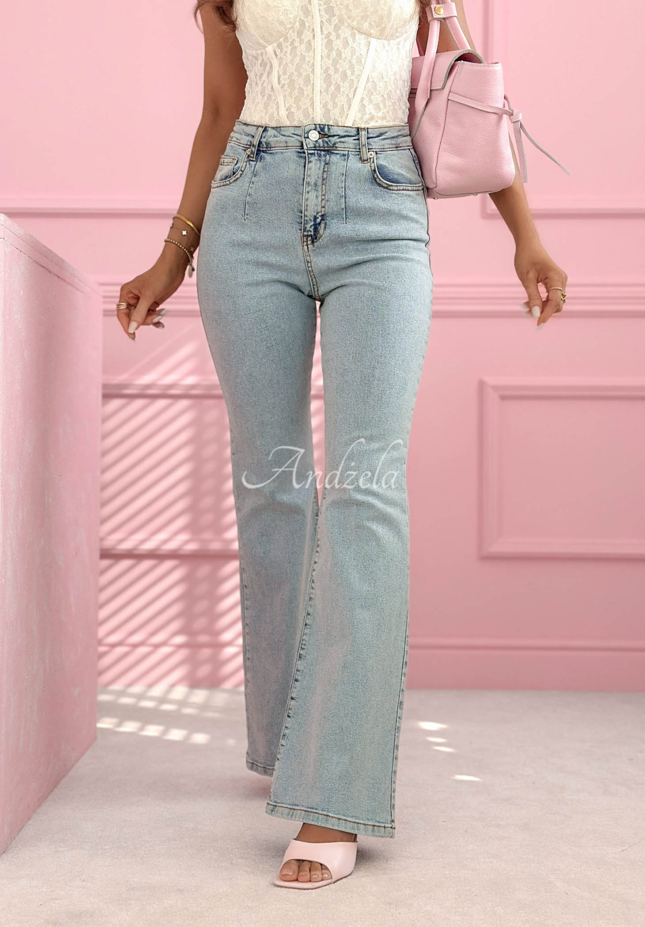 Schlaghose aus Denim Estrid Hellblau