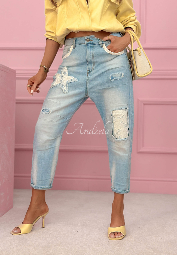 Jeanshose im Mom-Fit mit Aufn&auml;hern Place Like This Blau