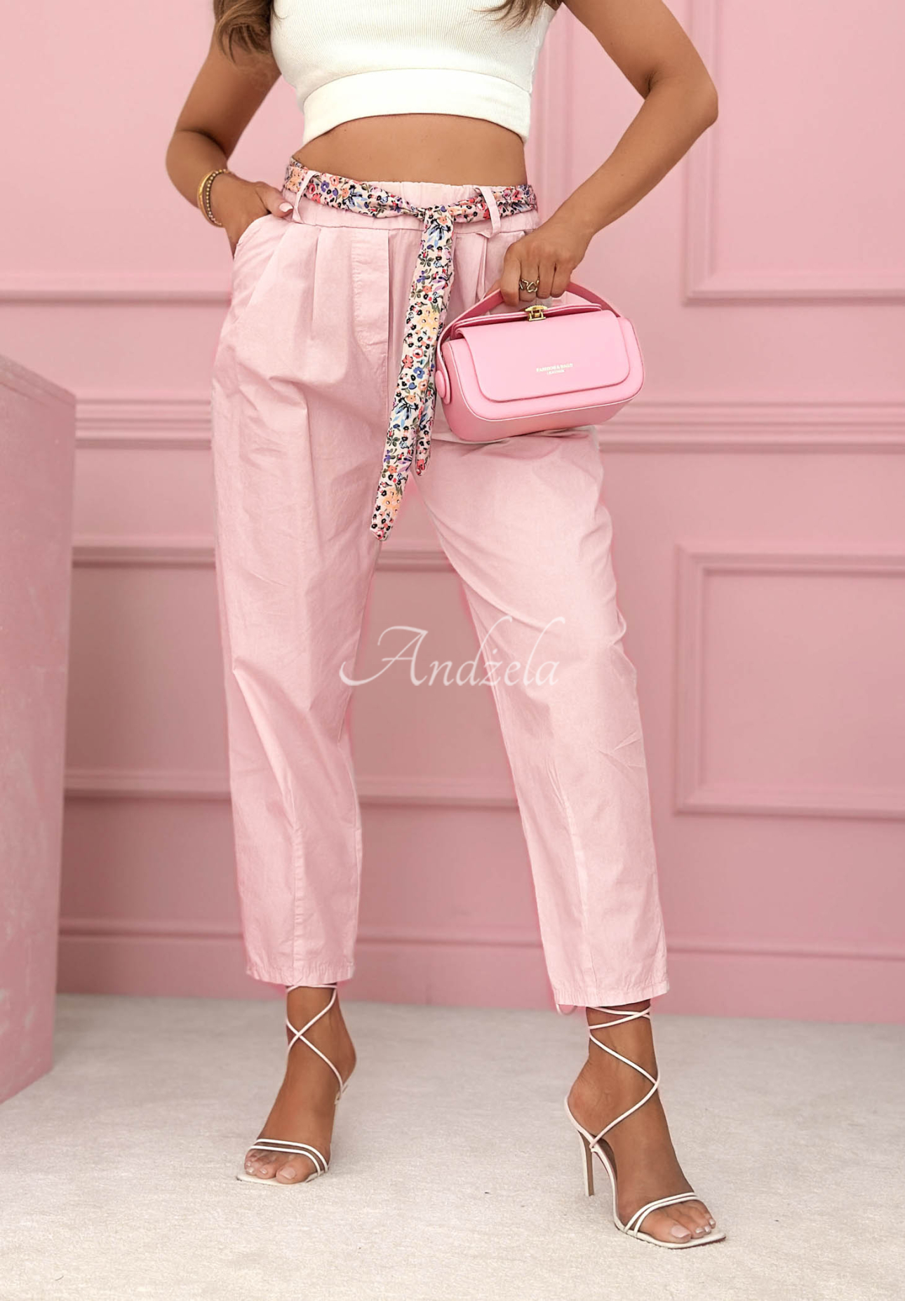 Soft Blossom cotton pants with a belt in powder pink