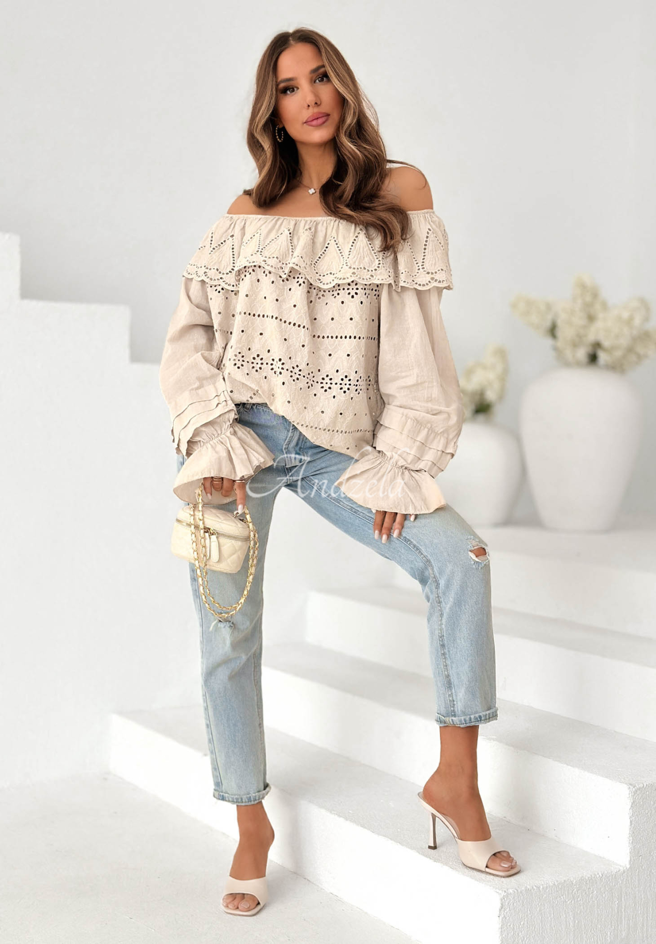 Durchbrochene Boho-Offshoulder Bluse aus Baumwolle Pretty Sunshine Beige