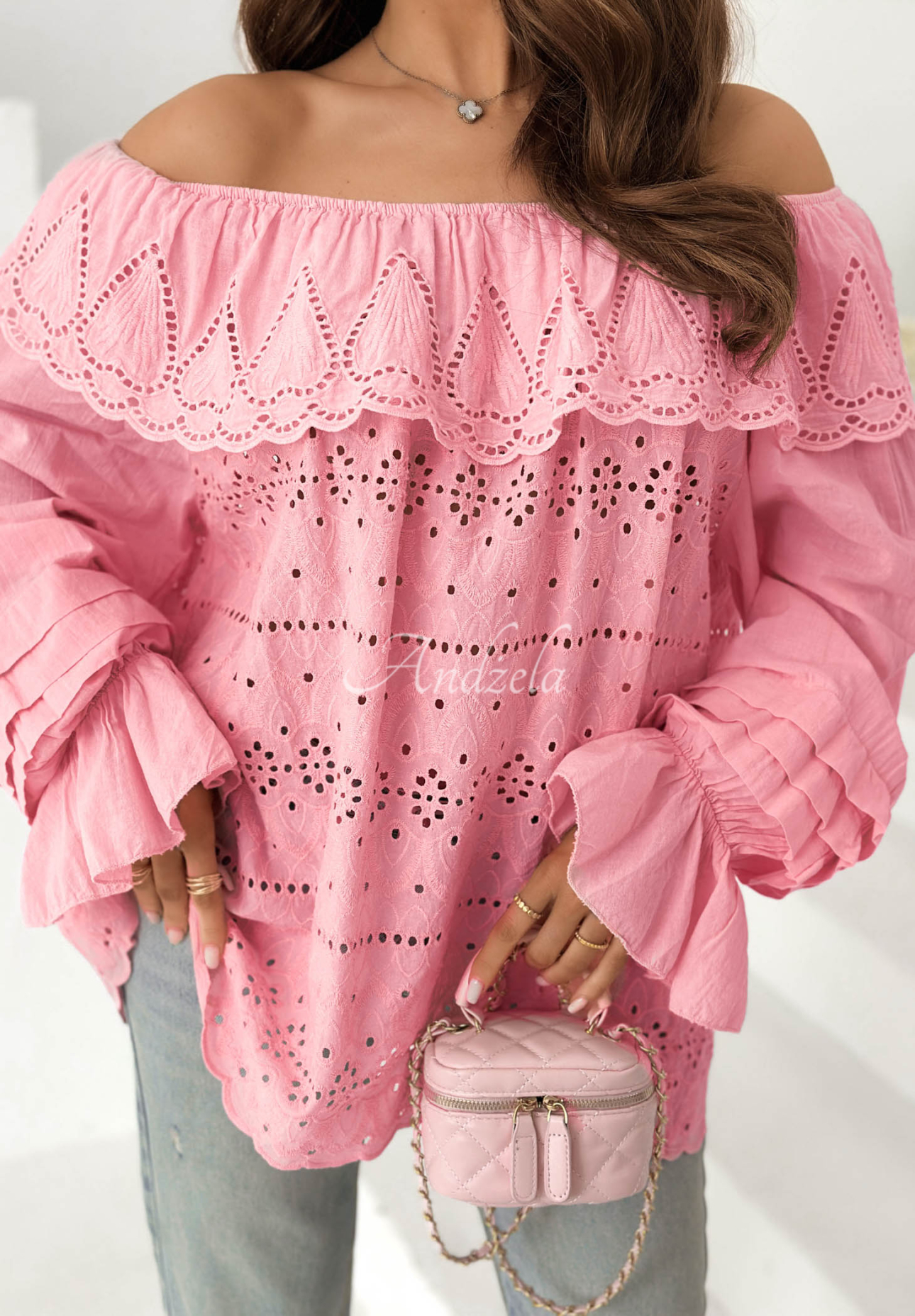 Durchbrochene Boho-Offshoulder Bluse aus Baumwolle Pretty Sunshine Rosa