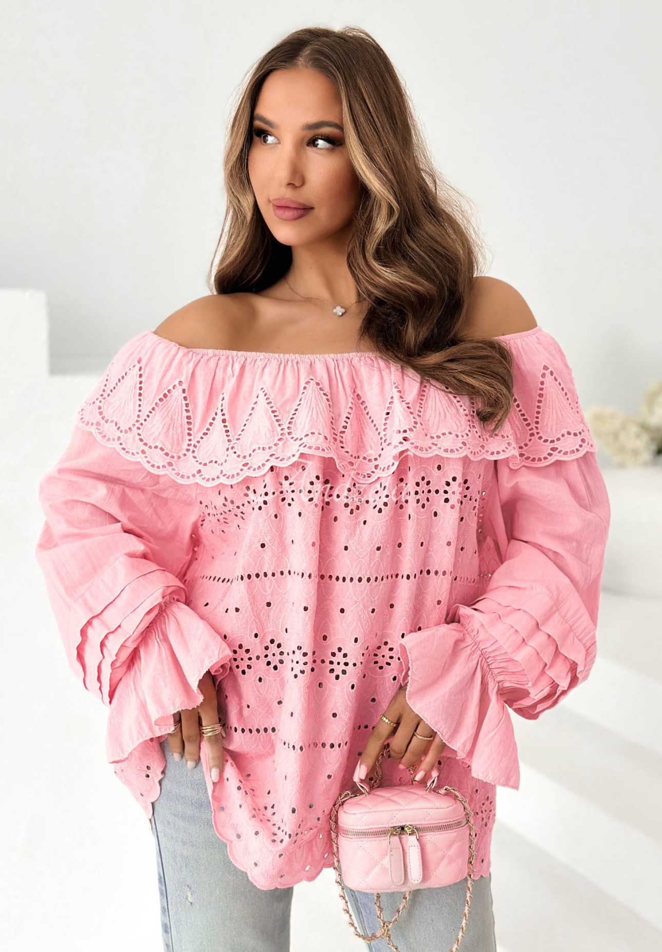 Durchbrochene Boho-Offshoulder Bluse aus Baumwolle Pretty Sunshine Rosa