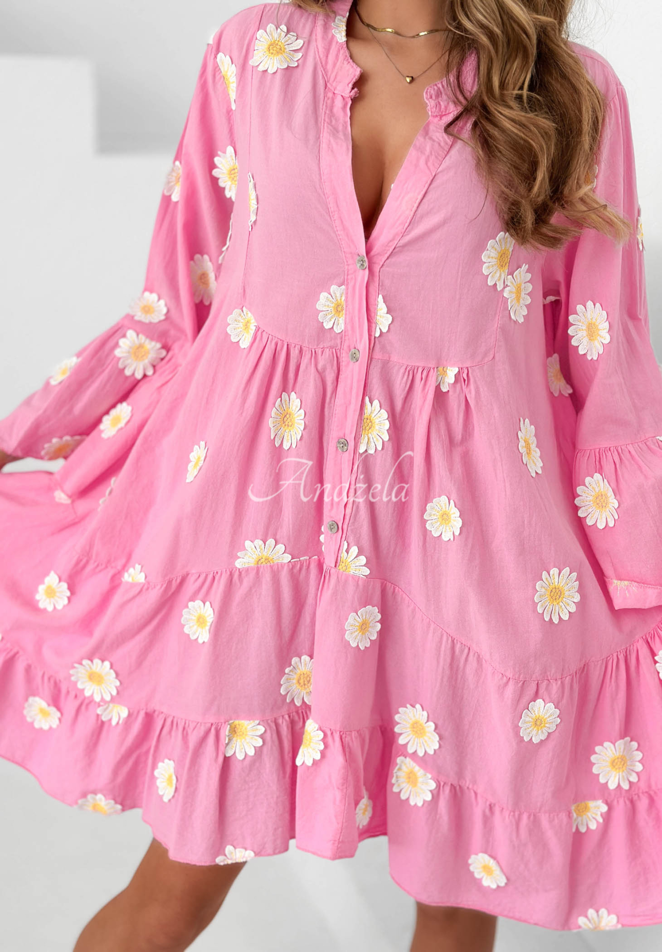 Baumwollkleid mit Rüschen und Blumenapplikationen Cute Daisy Rosa