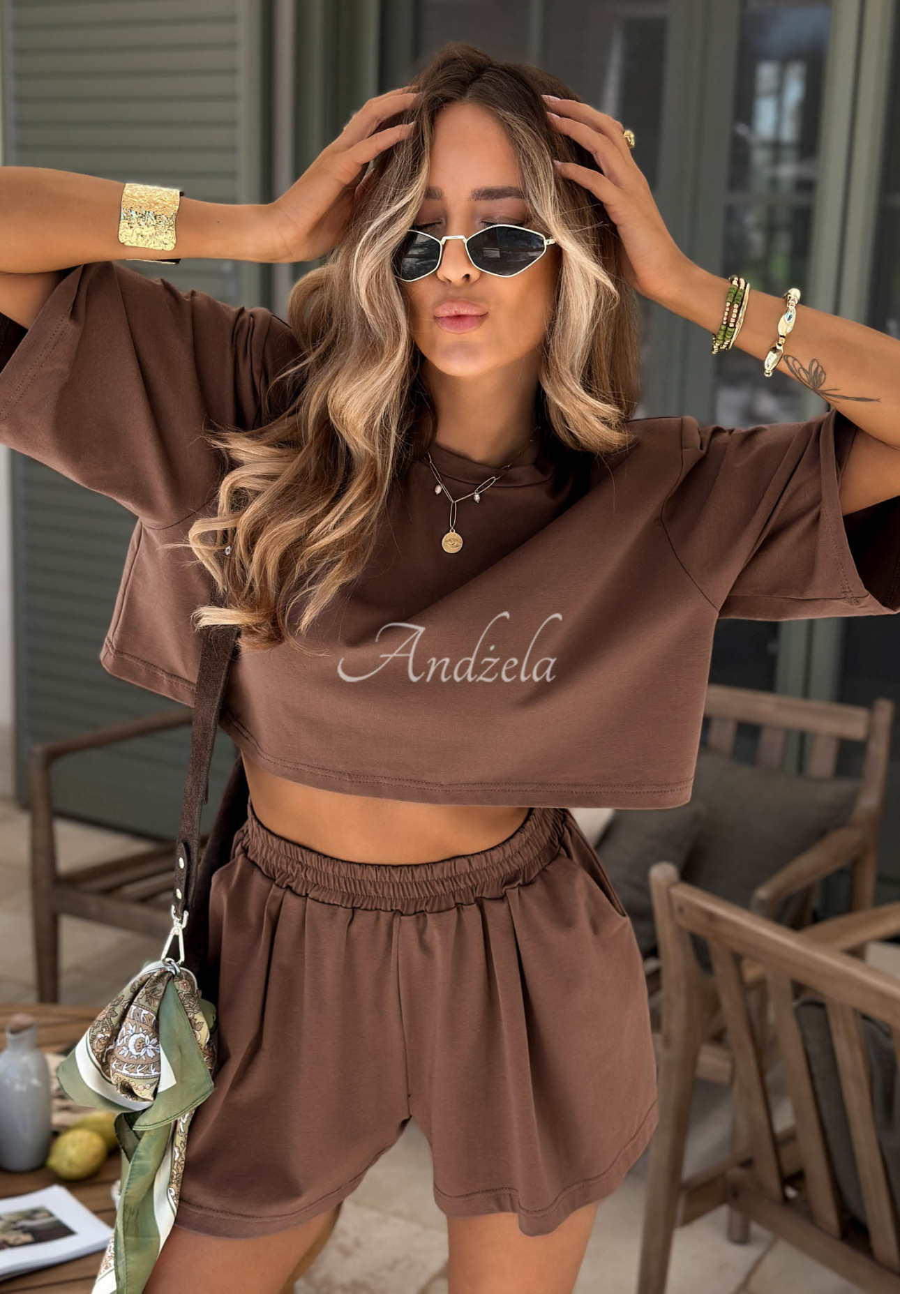 Baumwoll-T-Shirt mit Polstern Viva Oliva Schokoladenbraun