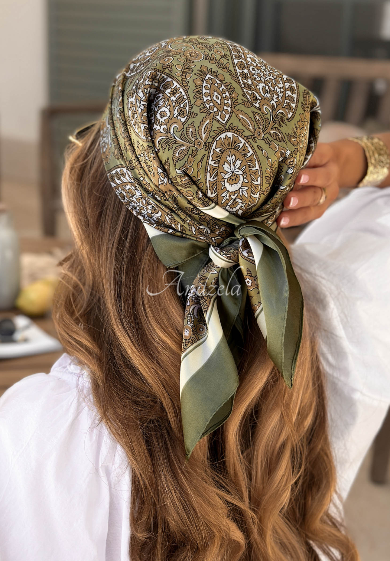 Gemustertes Tuch Print Story Khaki