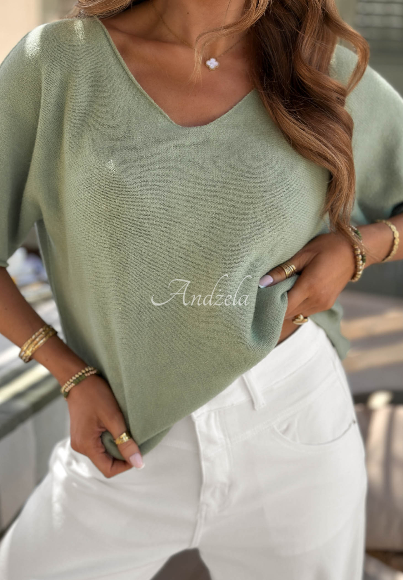 Viskosepullover mit Ausschnitt Summer Daydream Khaki