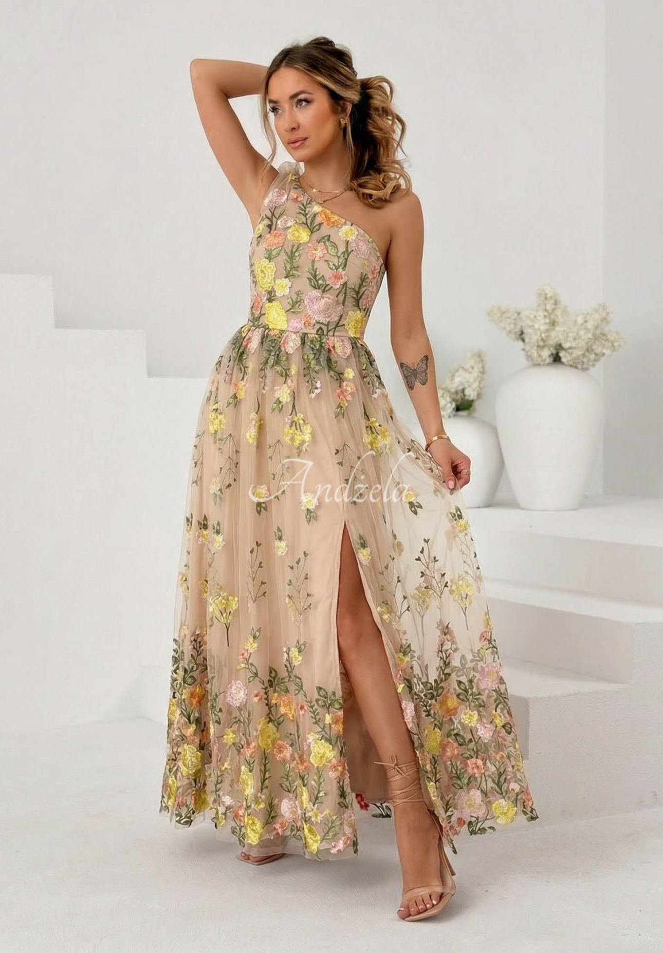 Maxikleid aus Tüll mit gestickten Blumen Fairy Bloom Beige-Gelb