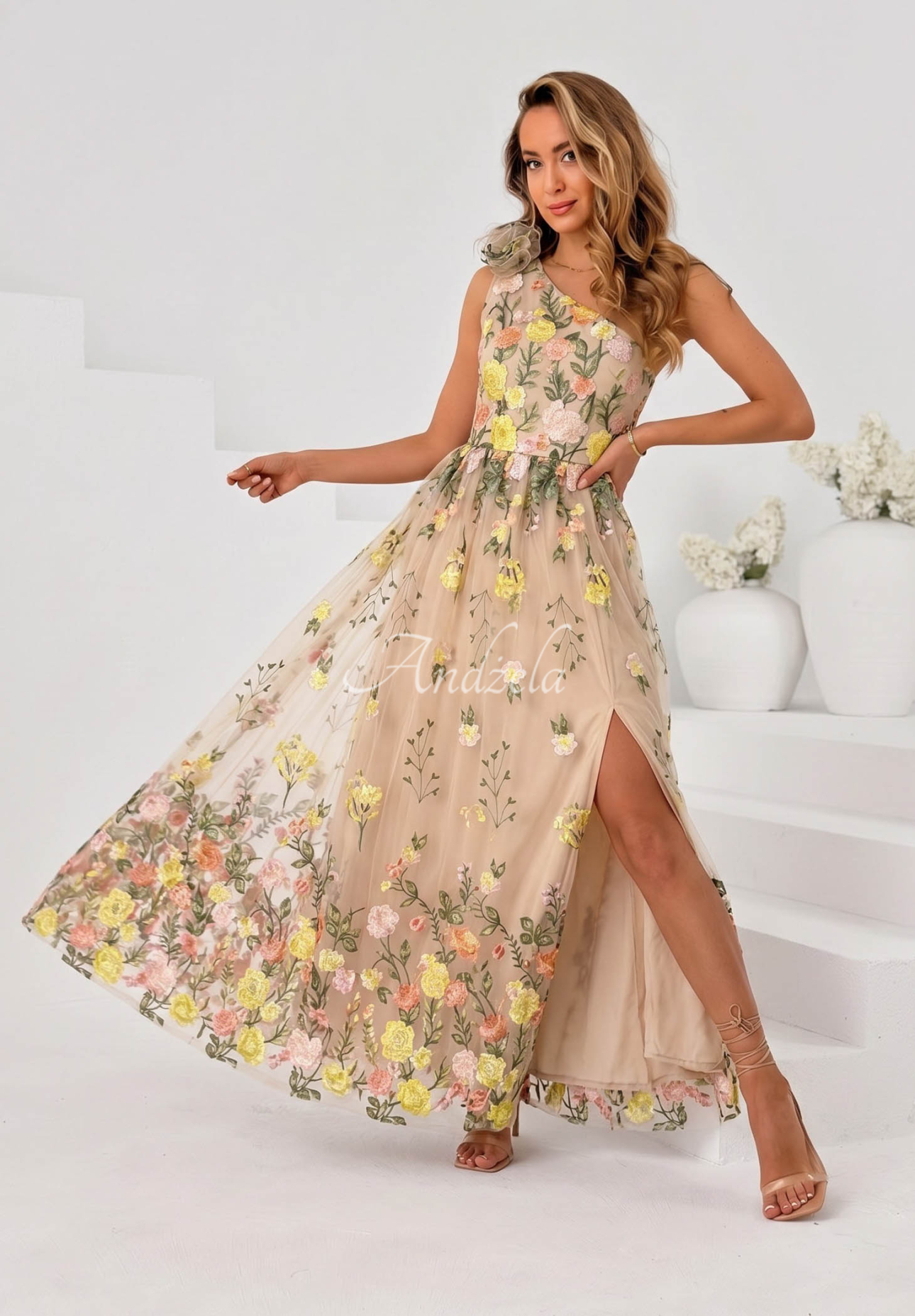 Maxikleid aus Tüll mit gestickten Blumen Fairy Bloom Beige-Gelb