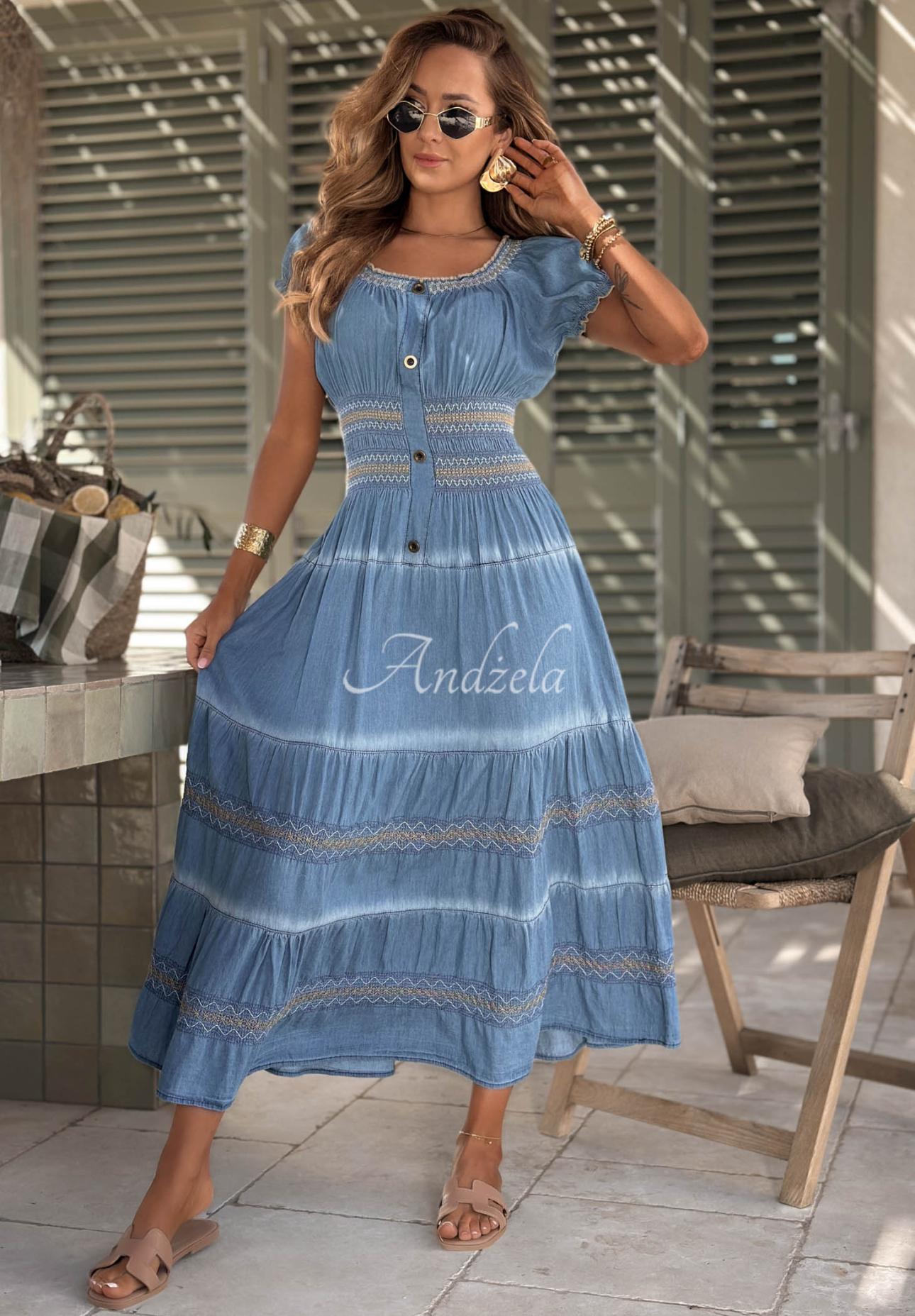 Besticktes Baumwollkleid mit Puffärmeln Sunny Breeze Blau