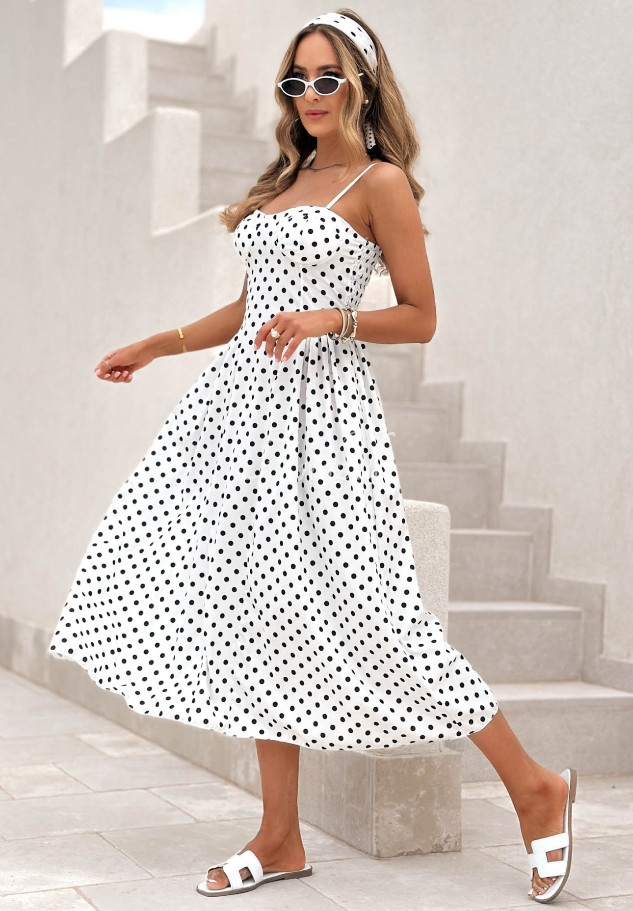 Gepunktetes Midikleid mit Korsett und Trägern Bella Dots Weiß