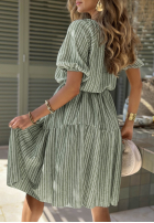 Kleid mini z bufkami w paski Sunny Shore Pistaziengrün