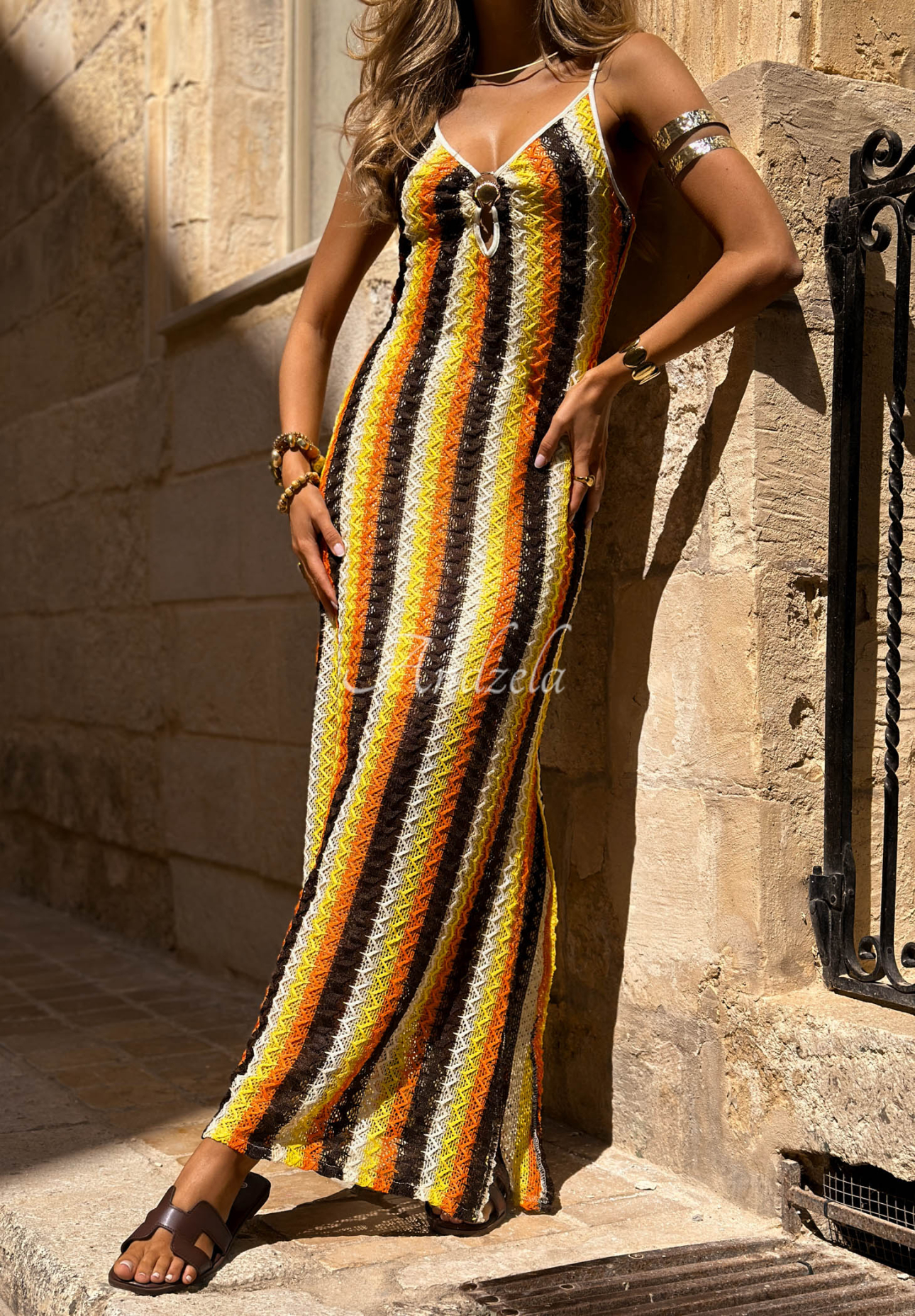 Durchbrochenes Kleid mit Trägern und bunten Streifen Oh Mamma Mia orange-schokoladenbraun