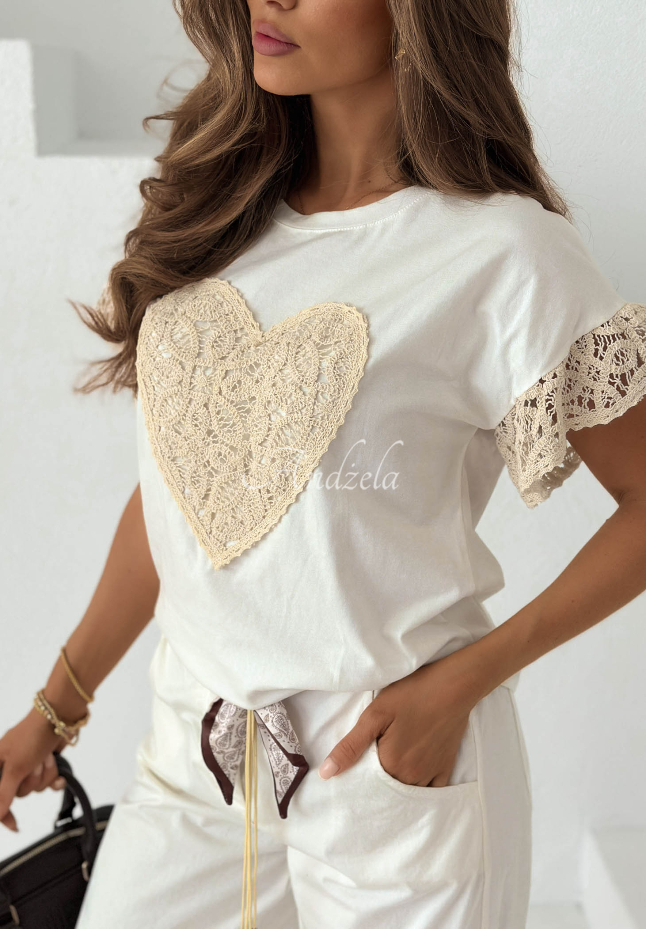 Baumwoll-T-Shirt mit Spitze Lacy Heart Weiß