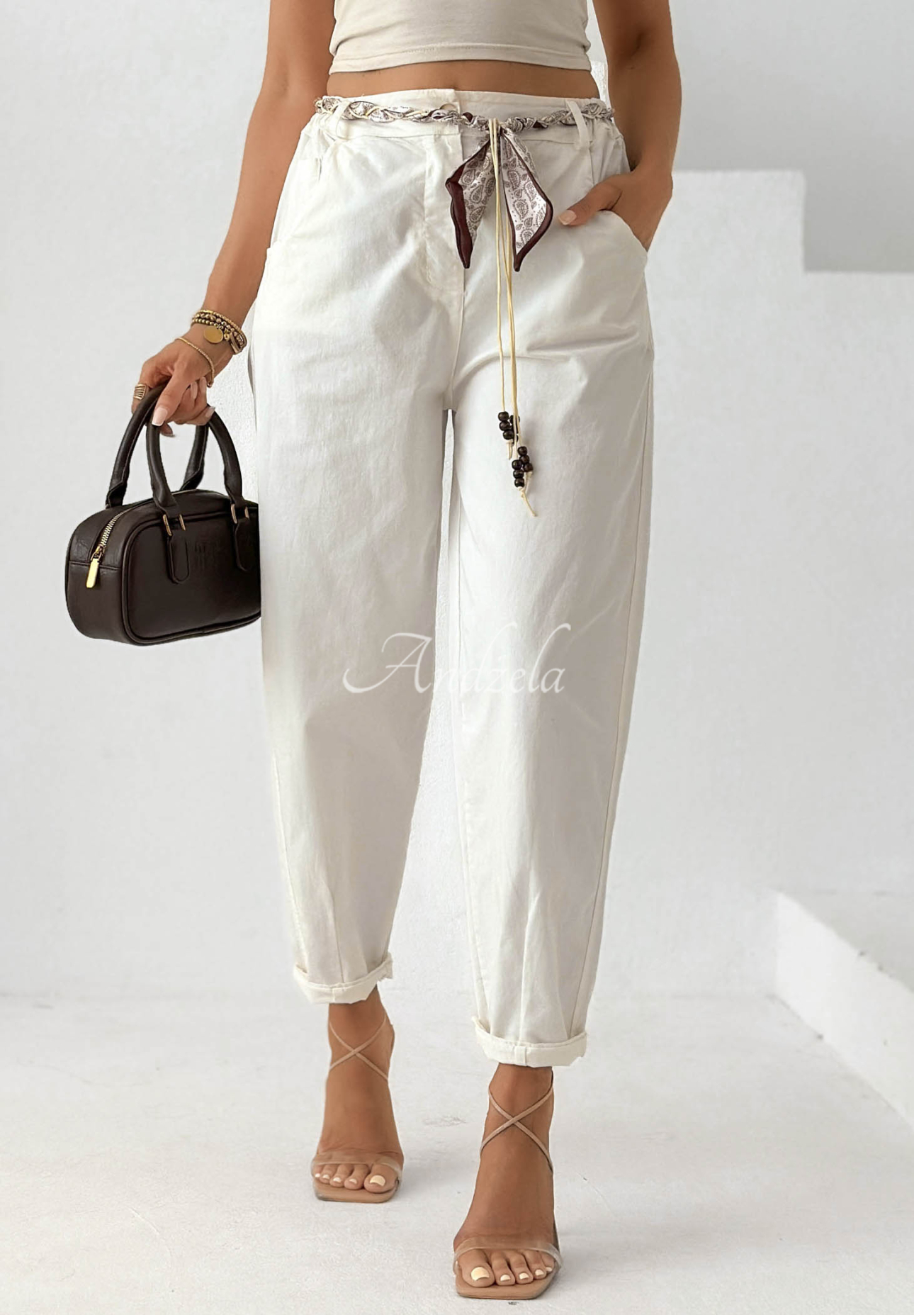 Baumwollhose im Mom-Fit mit Gürtel Simple Days Ecru