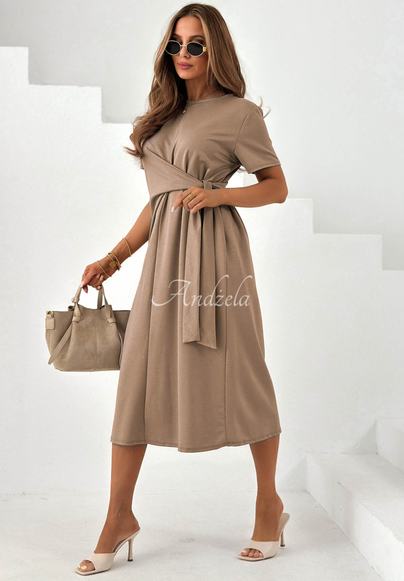 Midikleid aus Viskose mit Bindeband Stay With You Camel