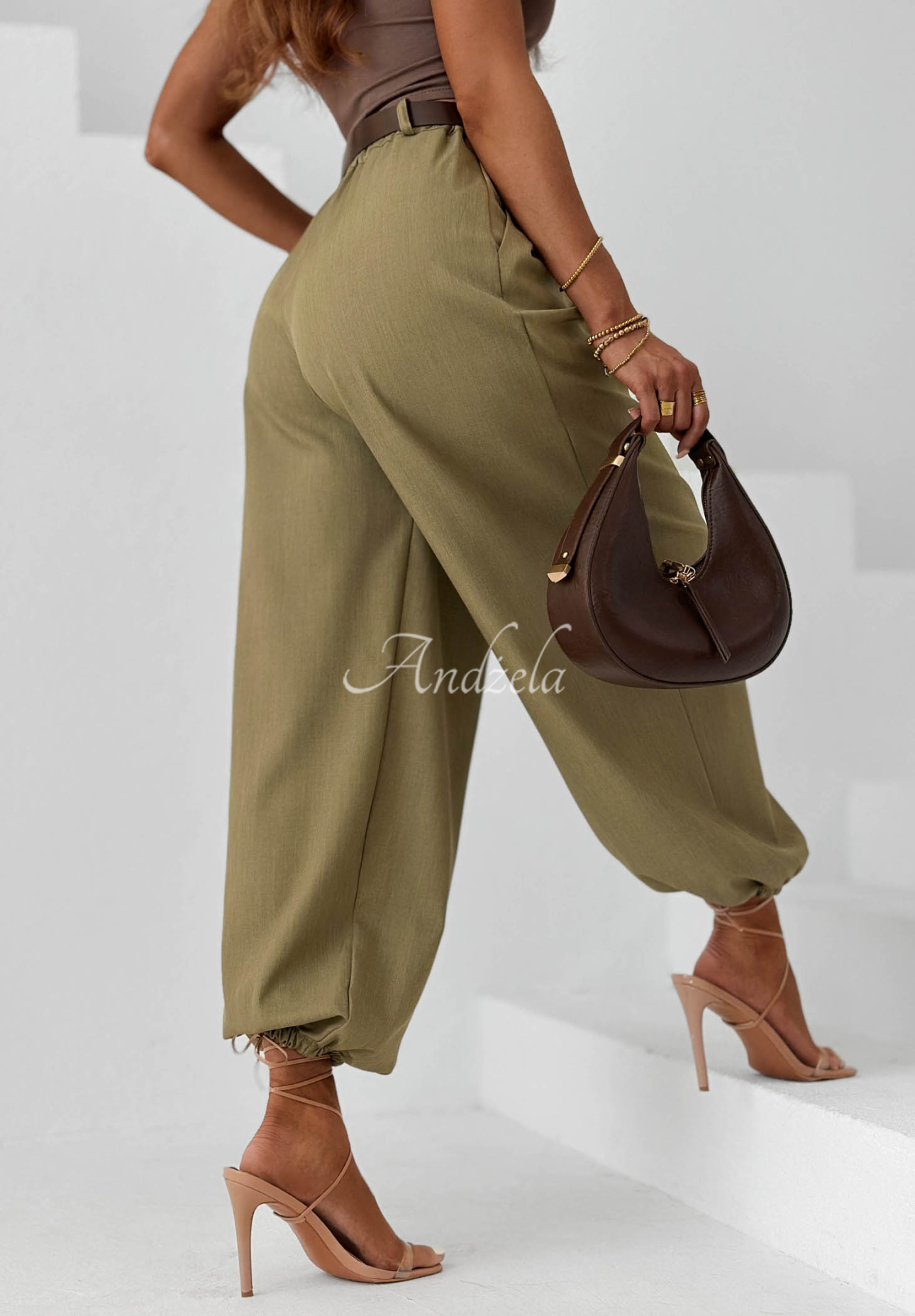 Elegante Jogger-Hose mit Gürtel Desert City Khaki
