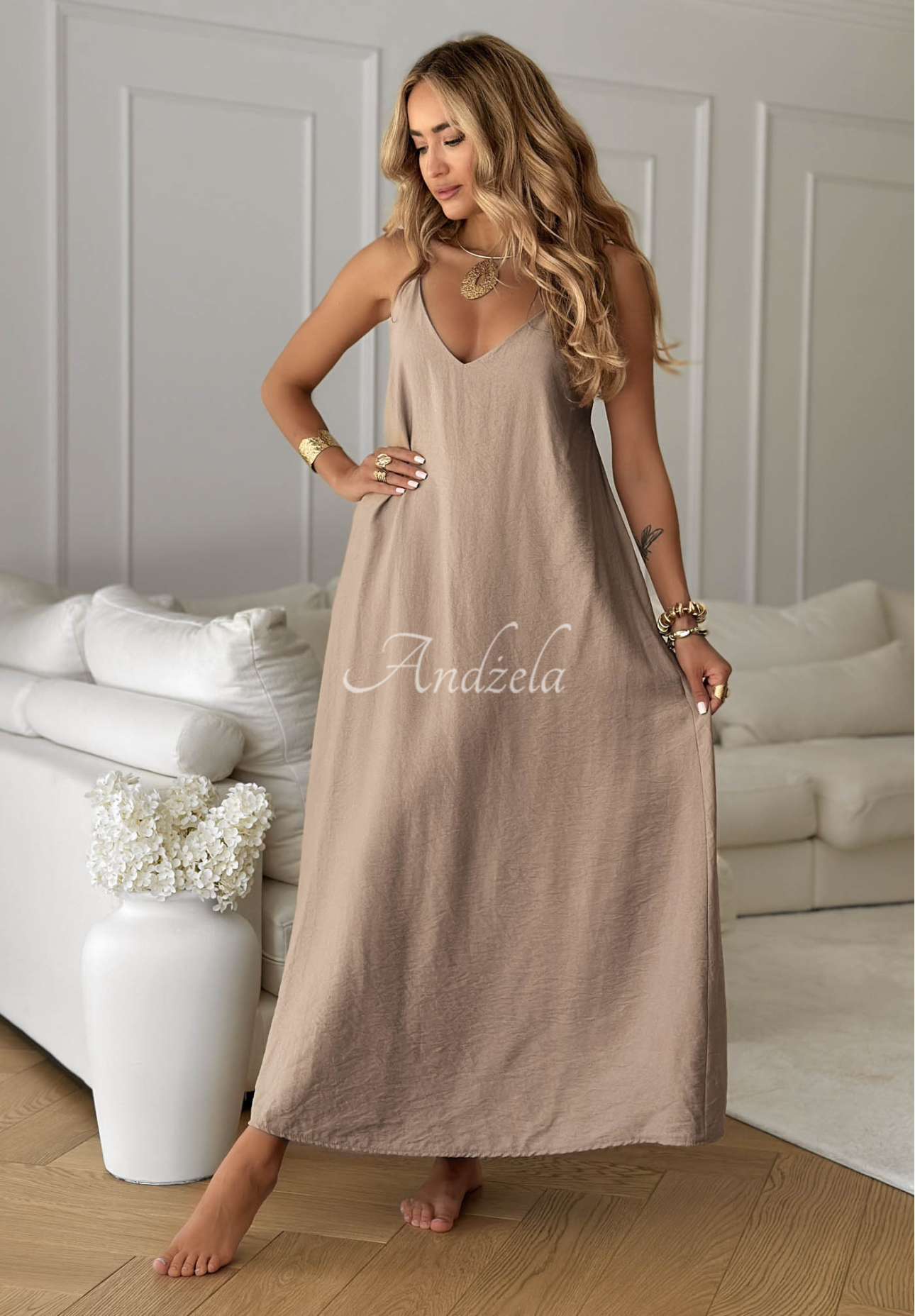 Viskose-Oversize-Kleid mit Trägern Catalina Island Beige