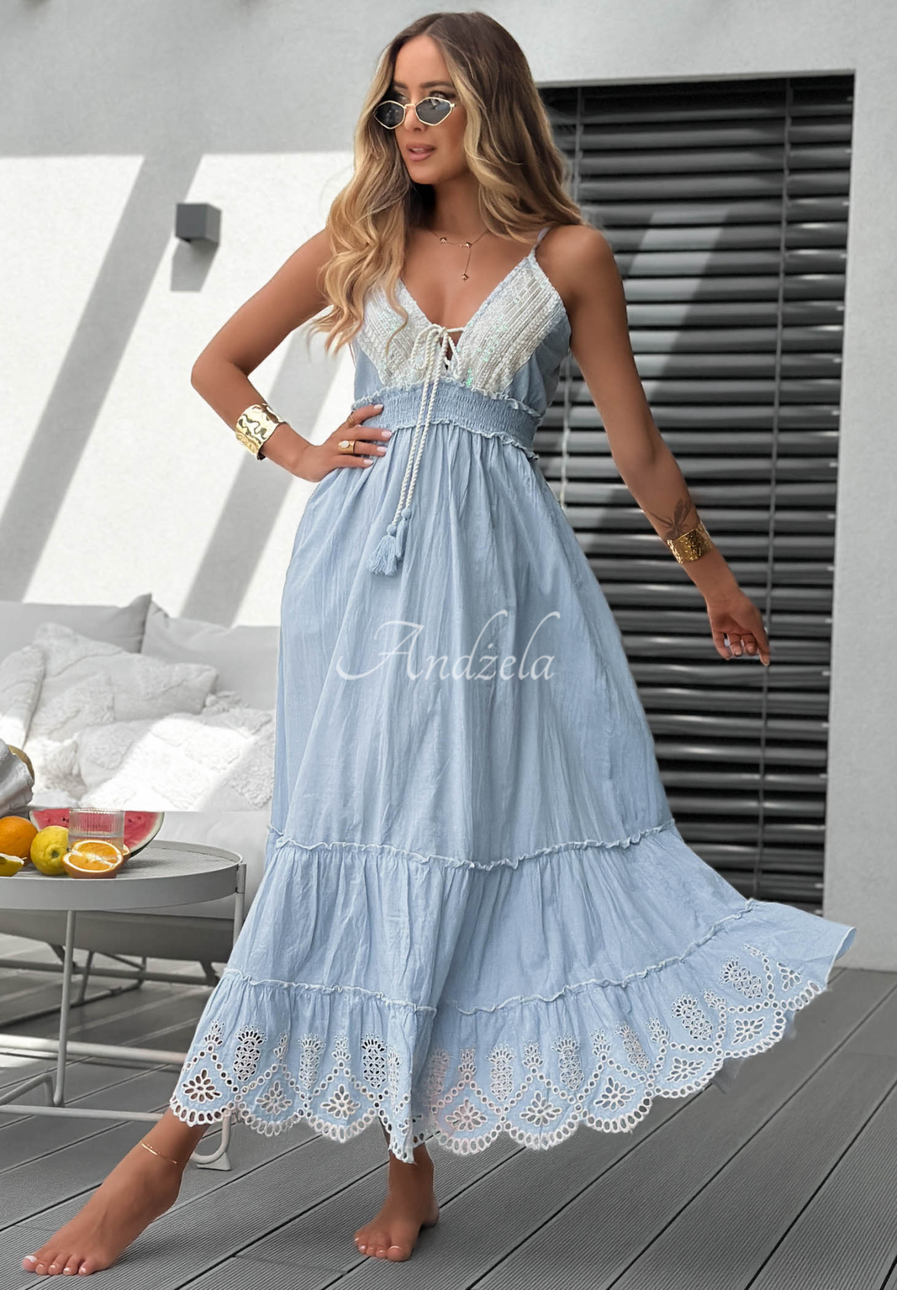 Baumwoll-Maxikleid mit Trägern und durchbrochenen Rüschen Seaside Serenity Himmelblau