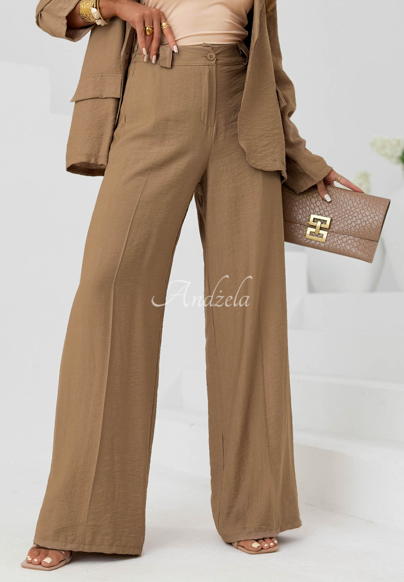 Viskose-Set aus Blazer und wide-leg Hose Ocean Estate Mokkafarben