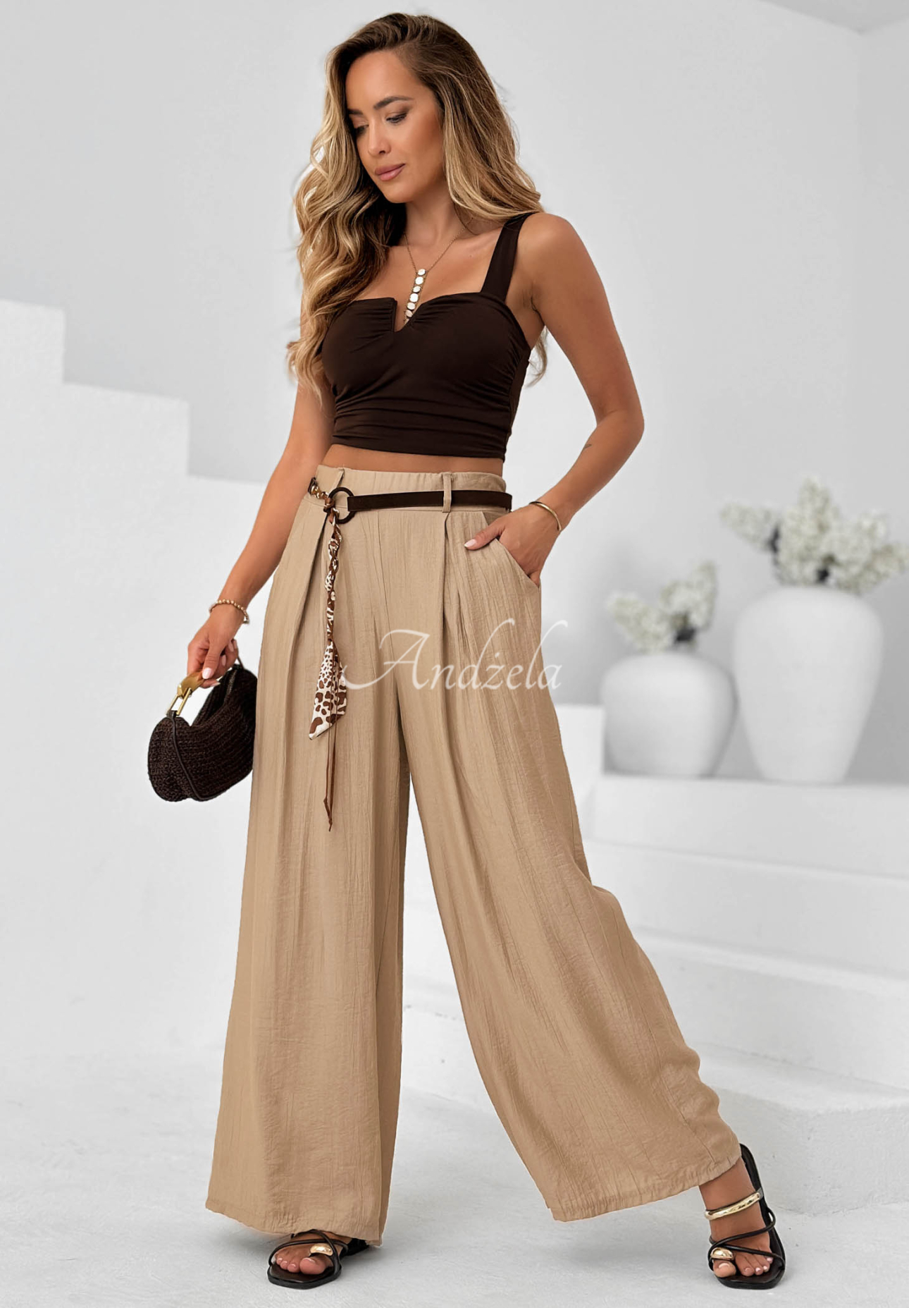 Weit geschnittene Hose aus Viskose Summer Trace Mokkafarben