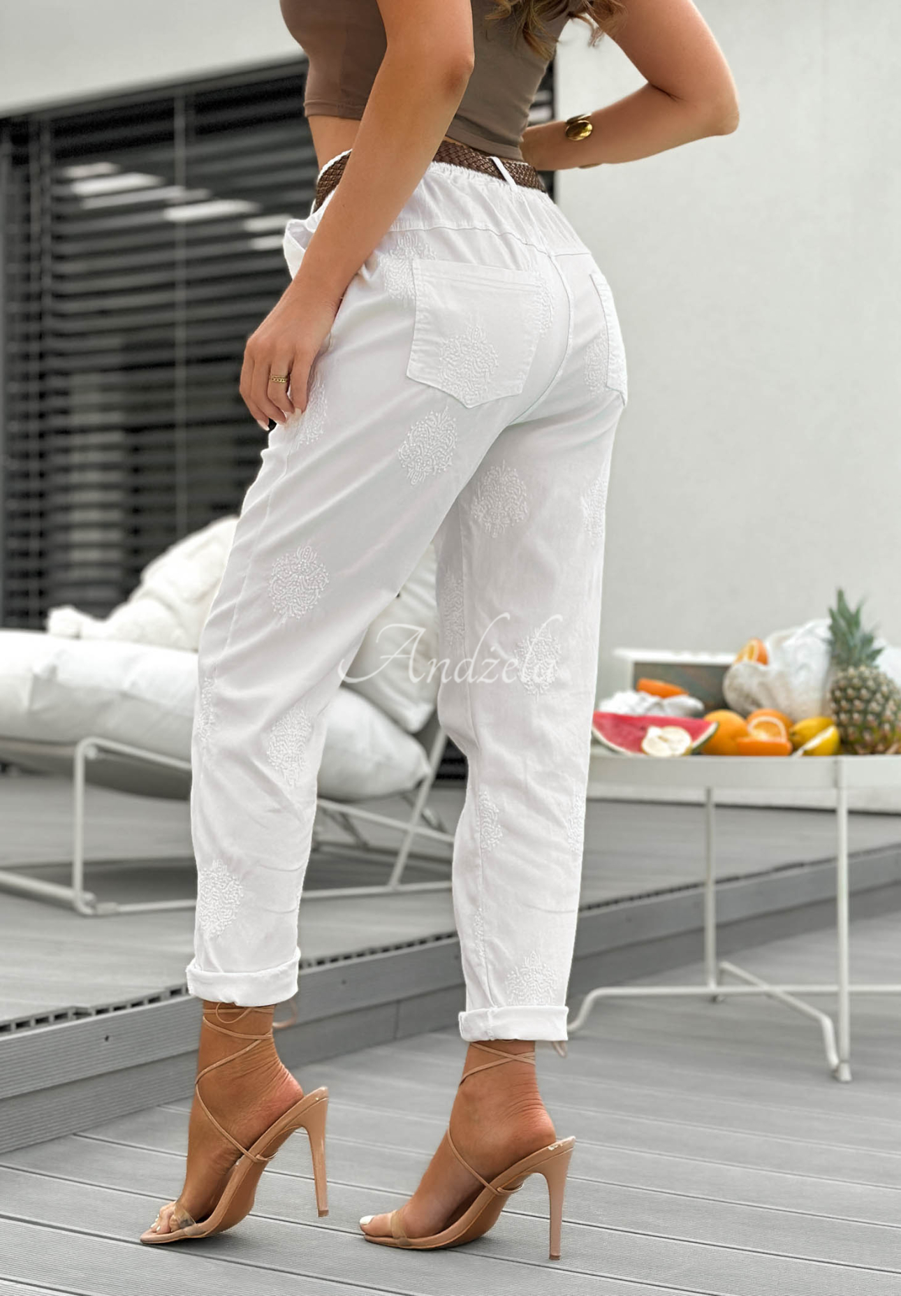 Mom-Fit-Stoffhose mit Stickerei aus Viskose Your Way Ecru