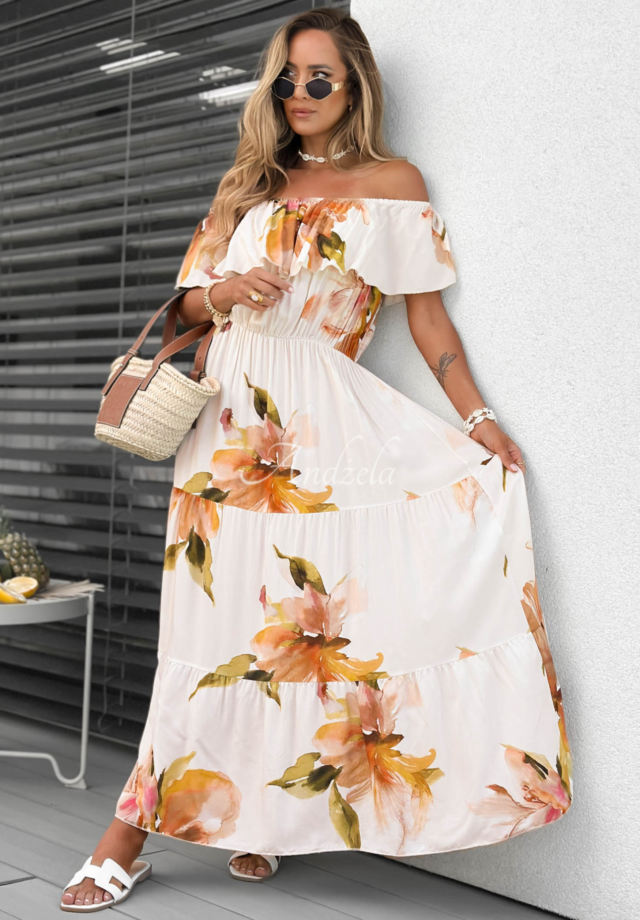 Offshoulder Maxikleid aus Viskose mit Blumenmuster und Rüschen Florissa Hell Beige