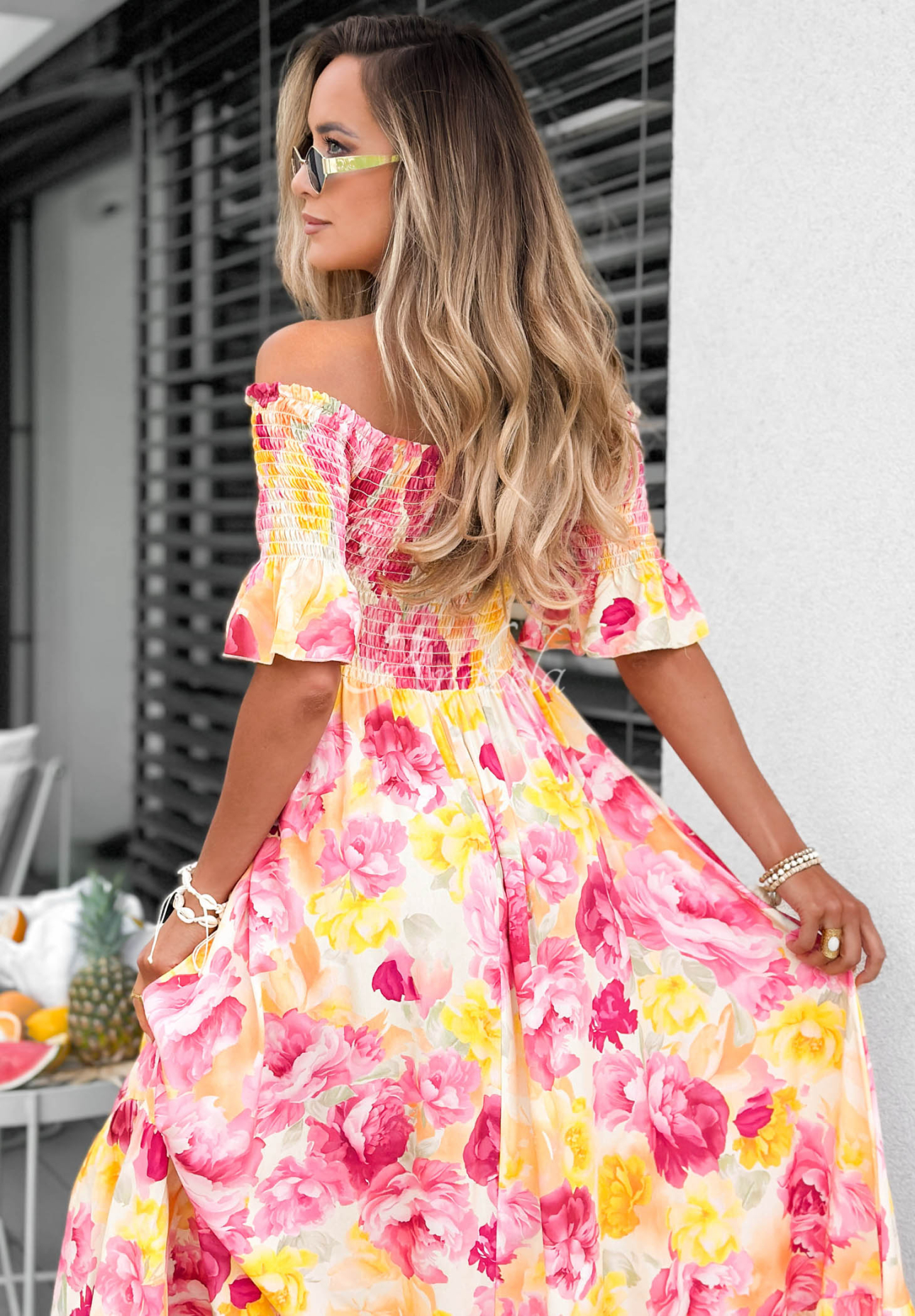 Offshoulder-Maxikleid aus Viskose mit Blumenmuster und Rüschen Bloom Coast orange-rosa