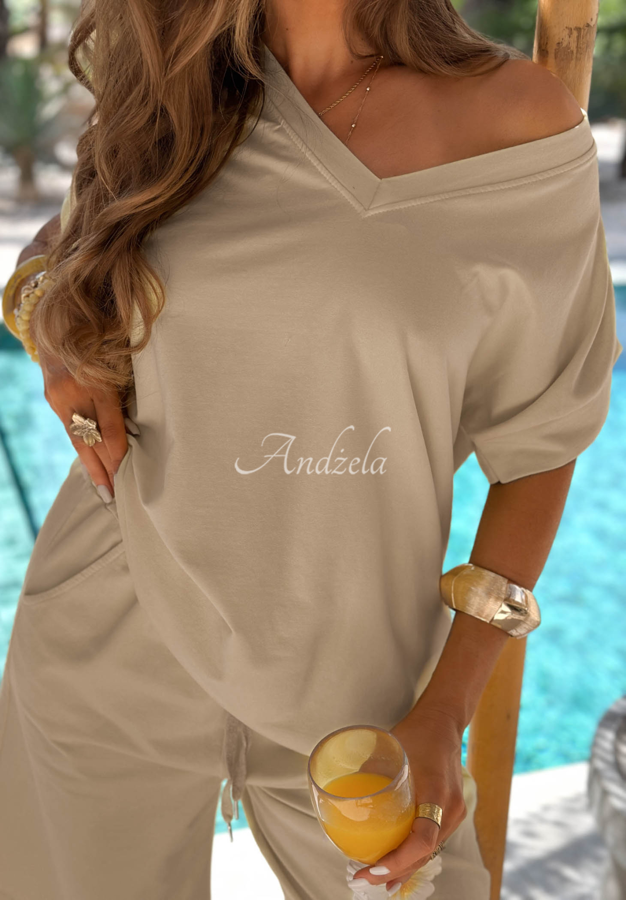 baumwollset T-Shirt mit Ausschnitt und kurze Jogginghose Manella Beige