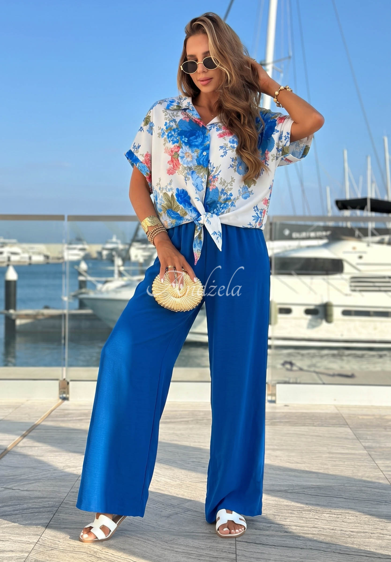 Viskose-Set aus Hemd und Hose mit Blumenmuster Flora Breeze weiß-kobaltblau