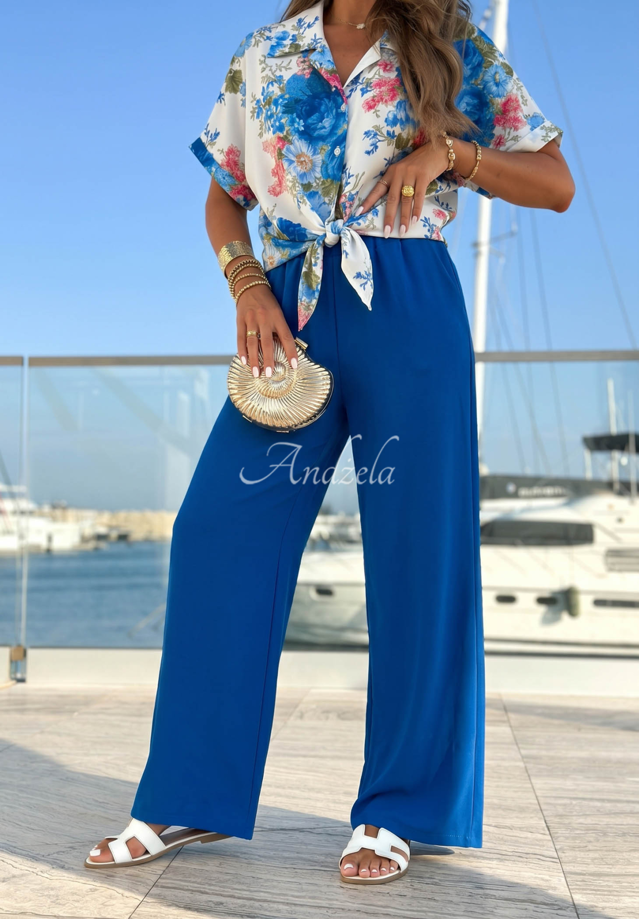Viskose-Set aus Hemd und Hose mit Blumenmuster Flora Breeze weiß-kobaltblau