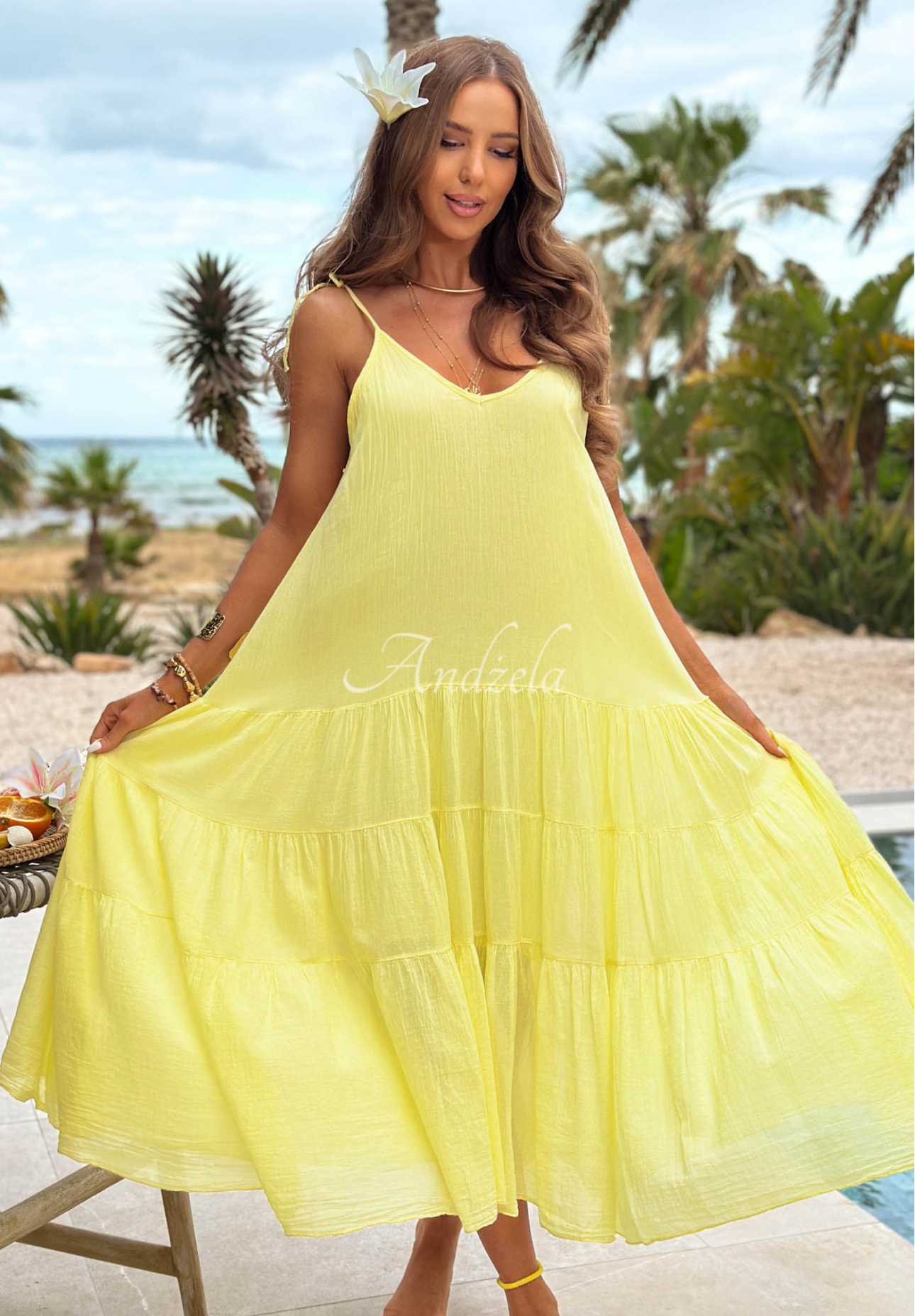 Luftiges Baumwollkleid mit Trägern und Rüschen Hot Waves Gelb