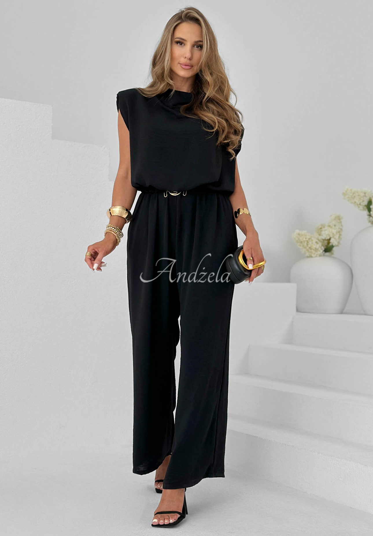 Langer Jumpsuit mit Viskose und Gürtel Sun Moment Schwarz