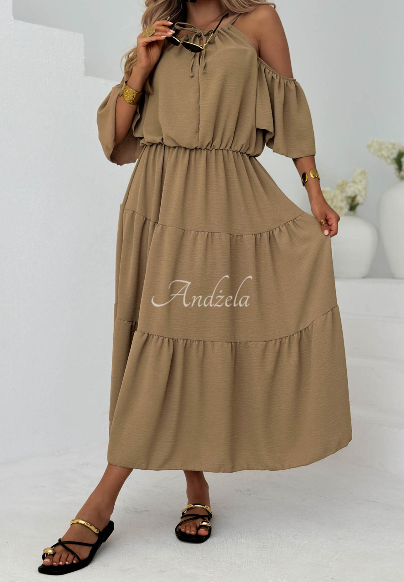 Viskose-Midi-Kleid mit Rüschen und freien Schultern Soleil Days Camel