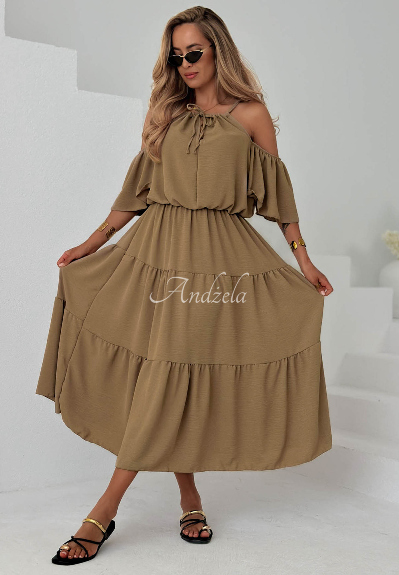 Viskose-Midi-Kleid mit Rüschen und freien Schultern Soleil Days Camel