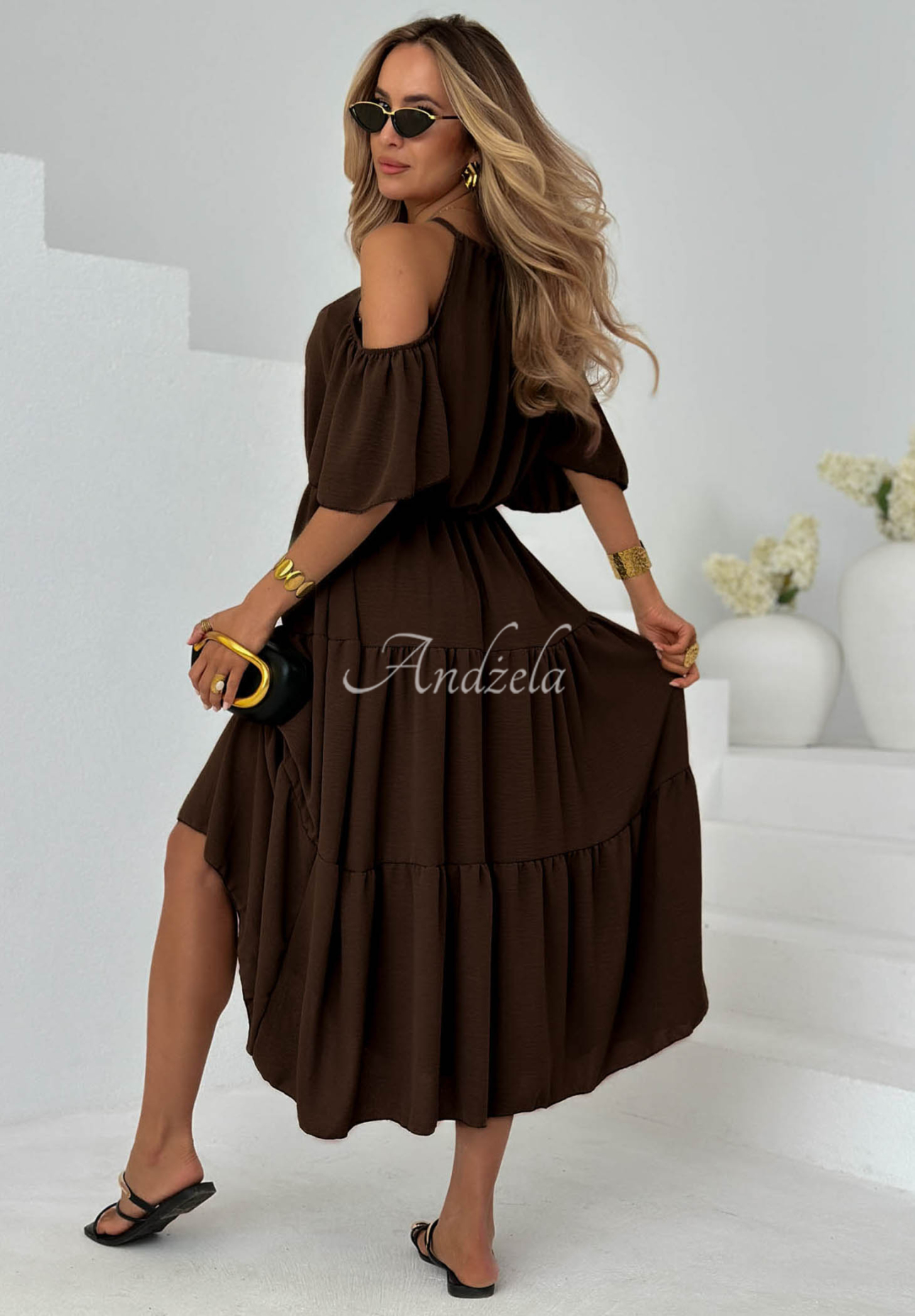 Viskose-Midi-Kleid mit Rüschen und freien Schultern Soleil Days Schwarz