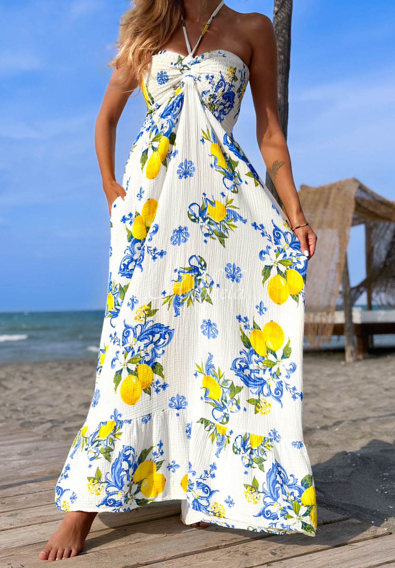 Trägerloses Maxikleid mit Zitronenmuster Limone Sole weiß-Blau