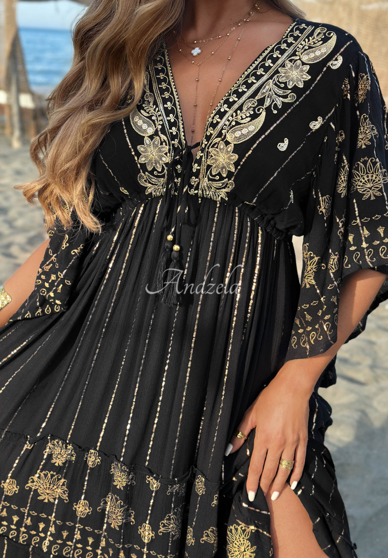 Viskosekleid mit Goldstickerei boho Palm Royale Schwarz