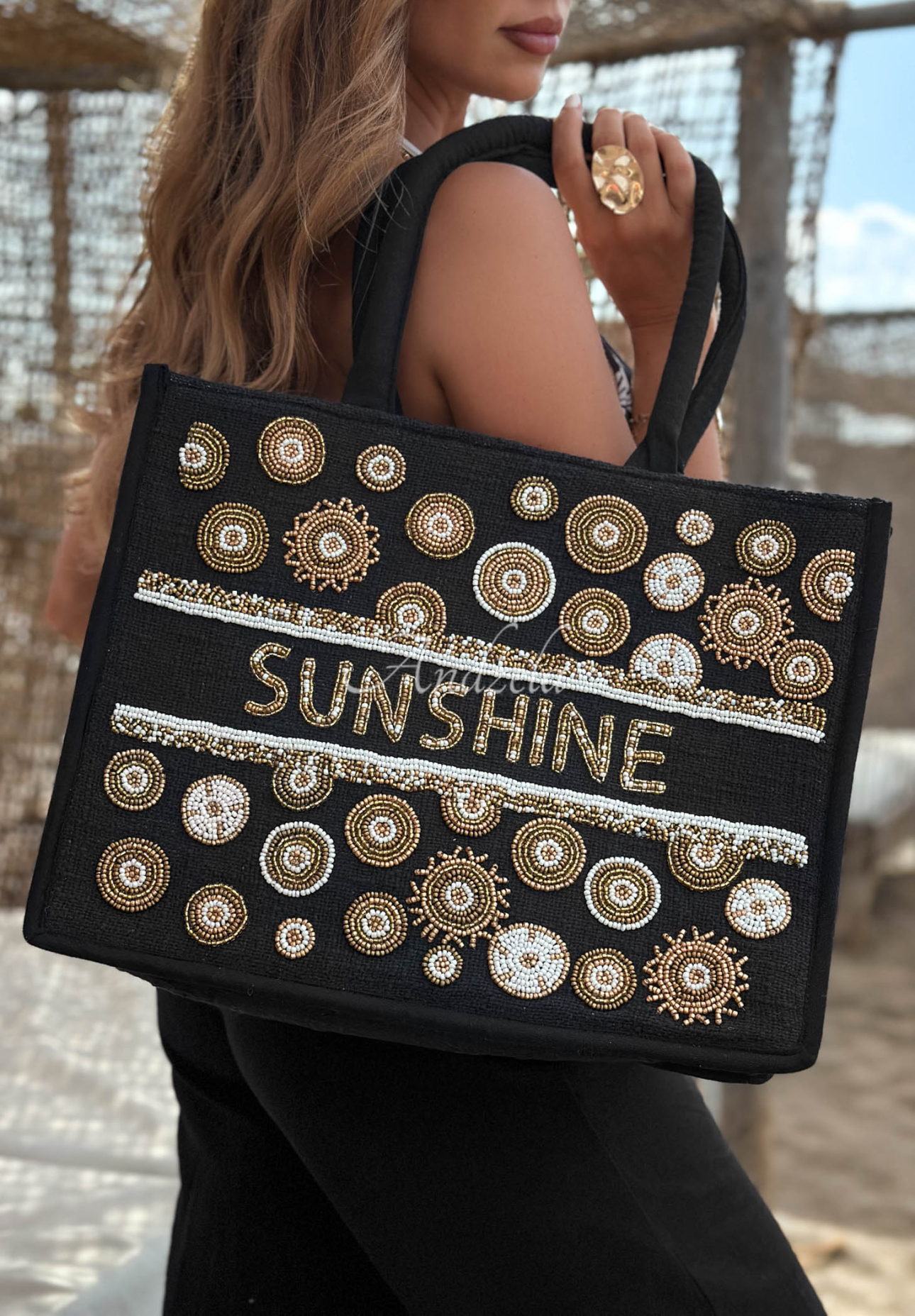 Gewebte Tasche bestickt mit Perlen boho Sunshine Beads Schwarz
