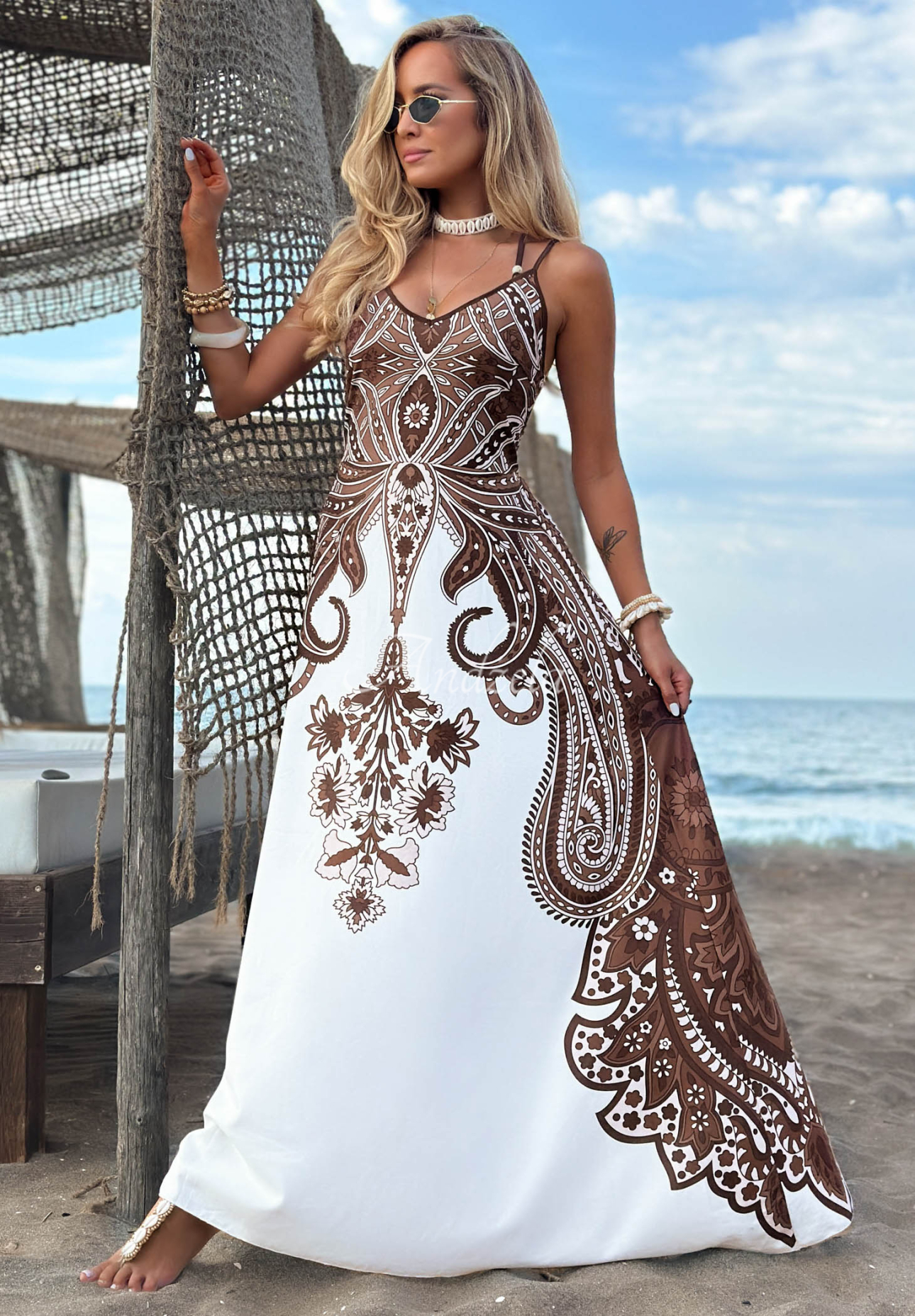 Gemustertes Maxikleid mit Trägern Summer Mozambique weiß-schokoladenbraun