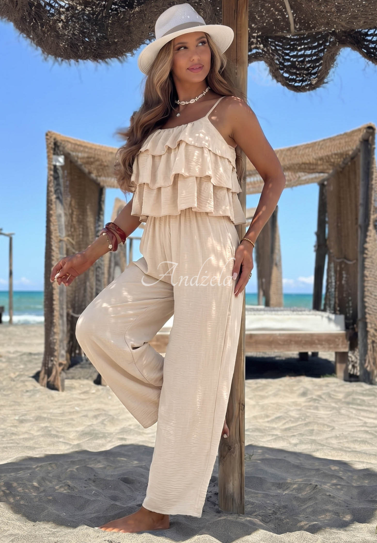 Langer Viskose-Jumpsuit mit Trägern und Rüschen Ocean Charm Beige