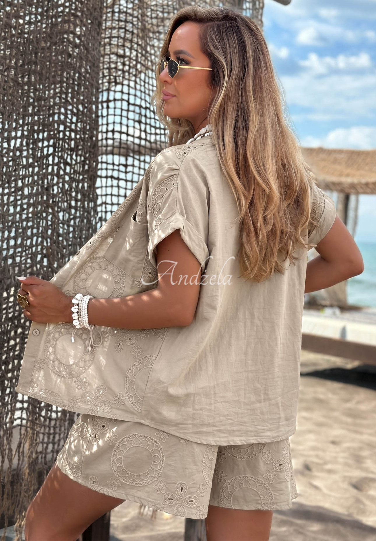 Kurze bestickte Baumwollshorts Sunny Aura Beige