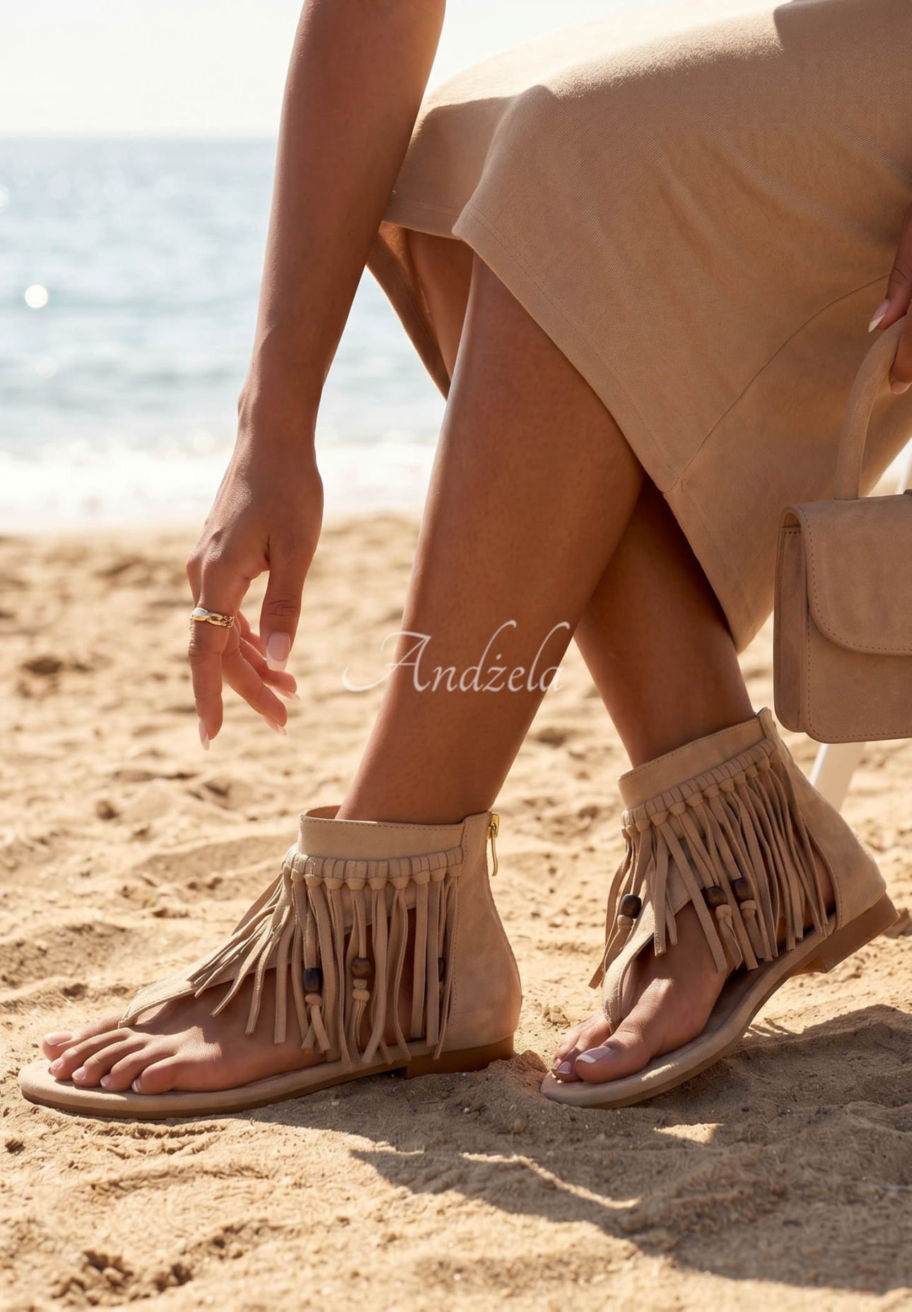Wildleder-Flip-Flop-Sandalen mit Fransen Montenegro Beige