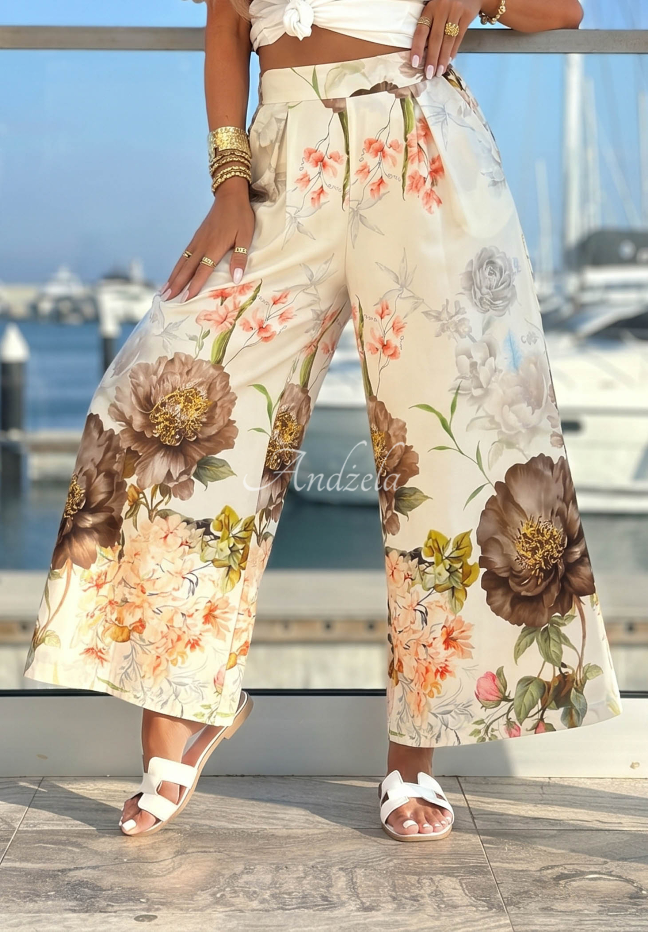 Baumwollhose mit Blumenmuster Ocean Flora weiß-Schokoladenbraun