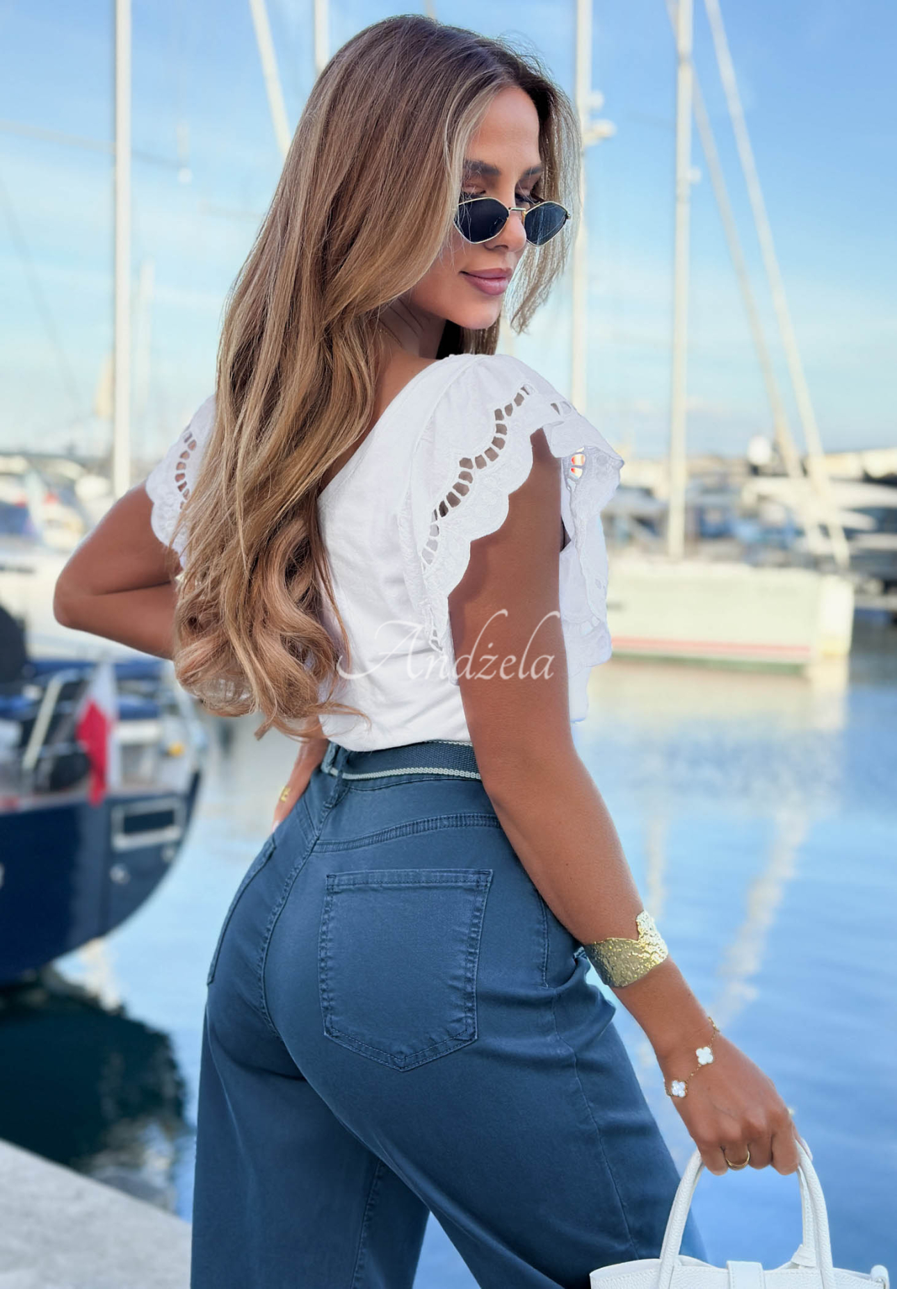 Mom-Jeans mit Gürtel Sun Fade Blau