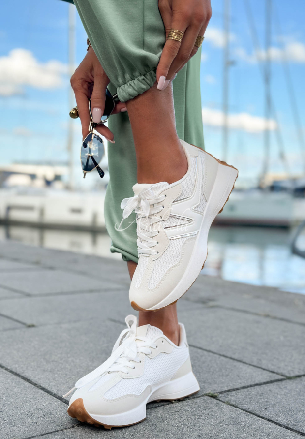 Sneaker Find Your Way Wei&szlig;