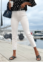 Hose Jeans mom fit z paskiem Time Passes Ecru