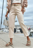 Hose Jeans mom fit z paskiem Desert Avenue Hell Beige