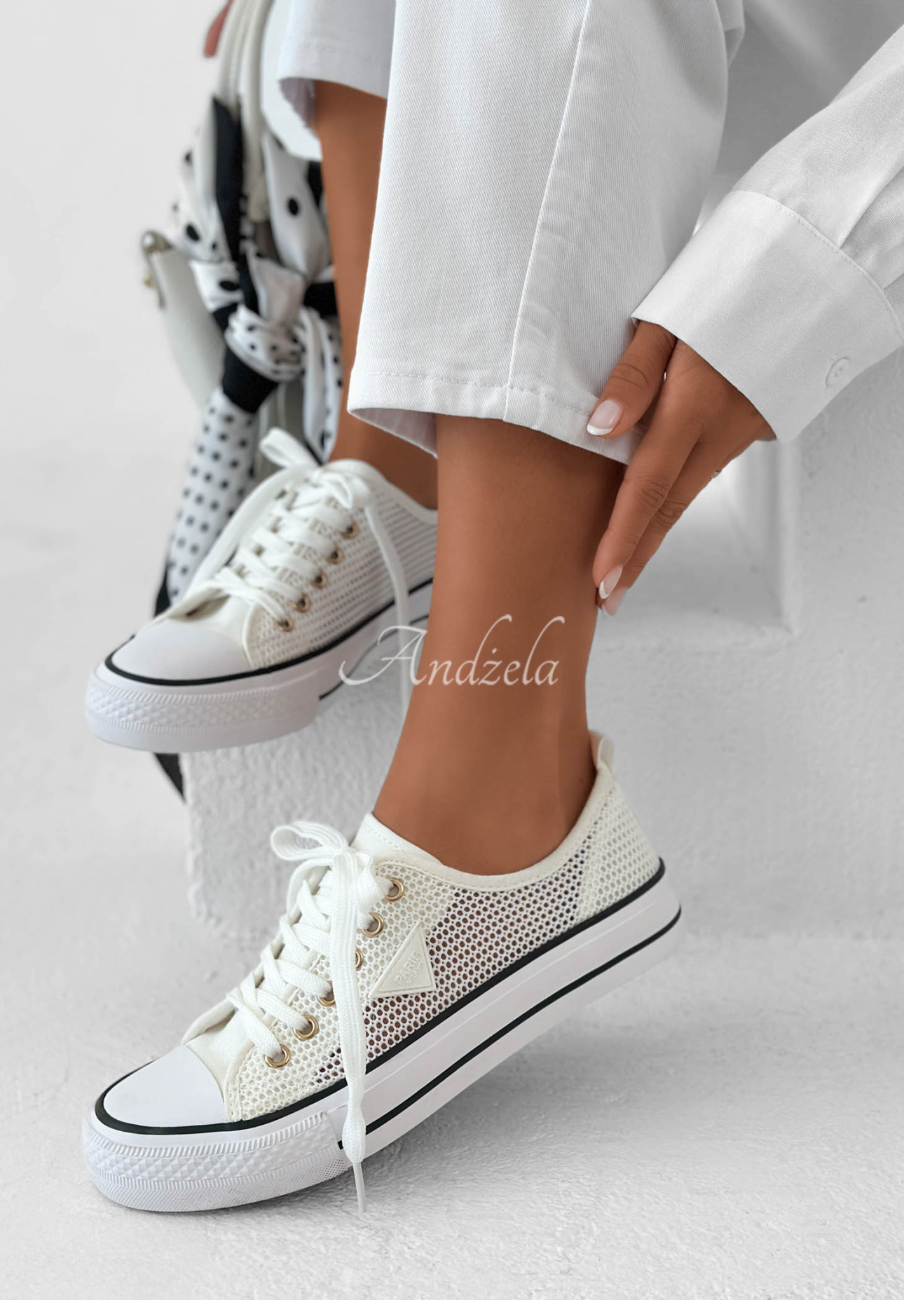 Durchbrochene Sneaker Step Ahead Weiß