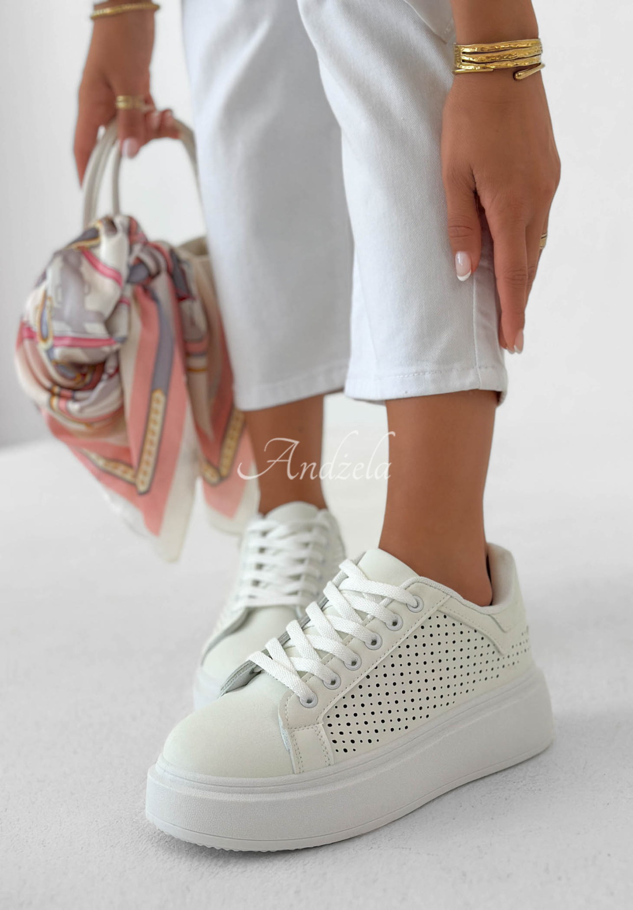 Ledersneaker mit durchbrochenen Mustern Sun Moves Ecru