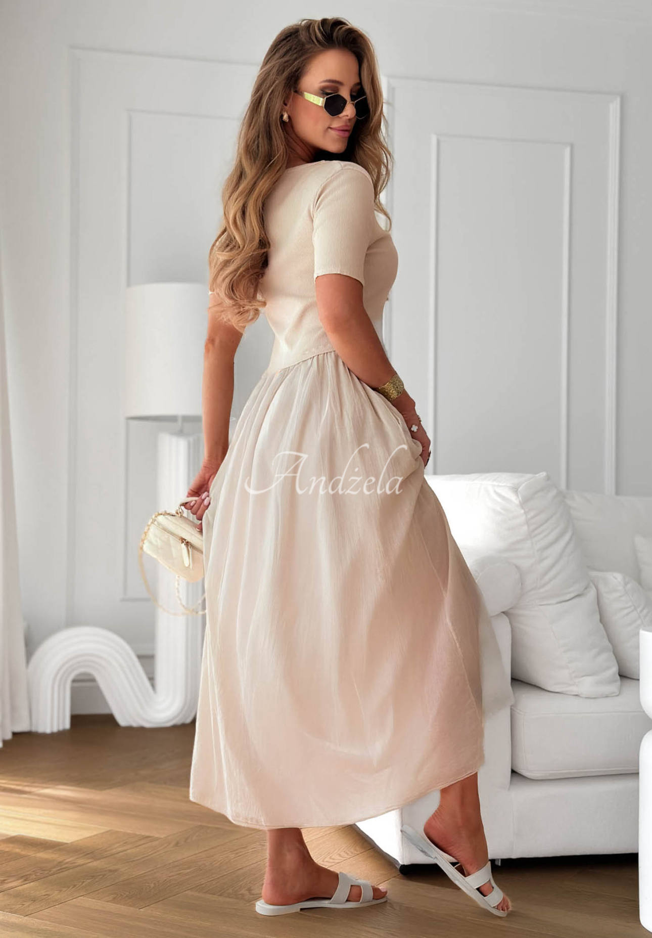 Luftiges Baumwoll-Midikleid Primavera Mia Beige